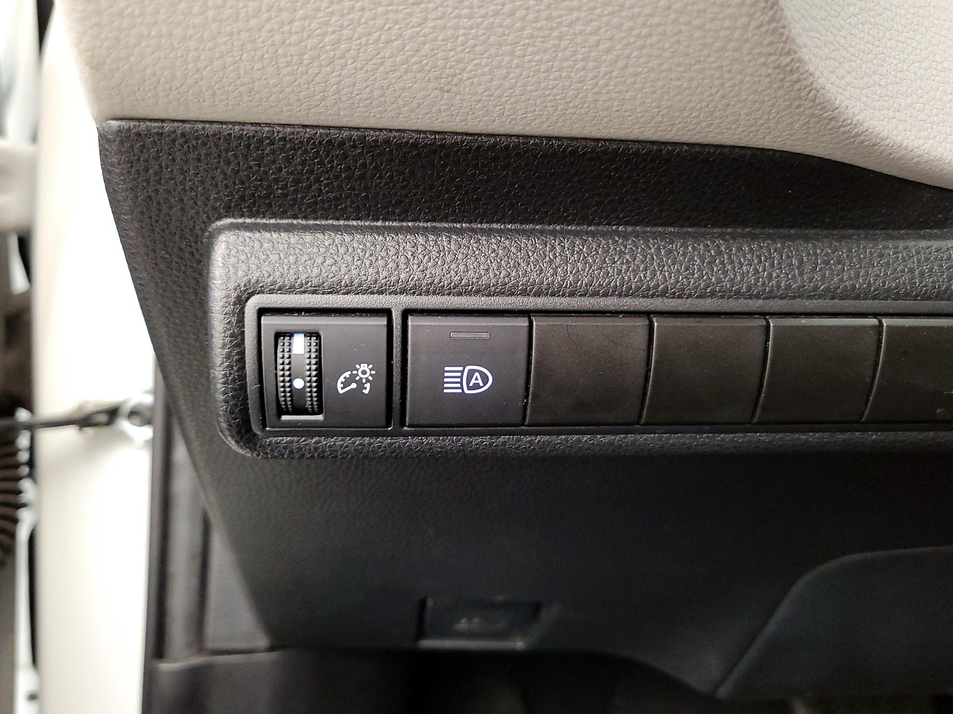 Thumbnail: 2021 Toyota Corolla - 13