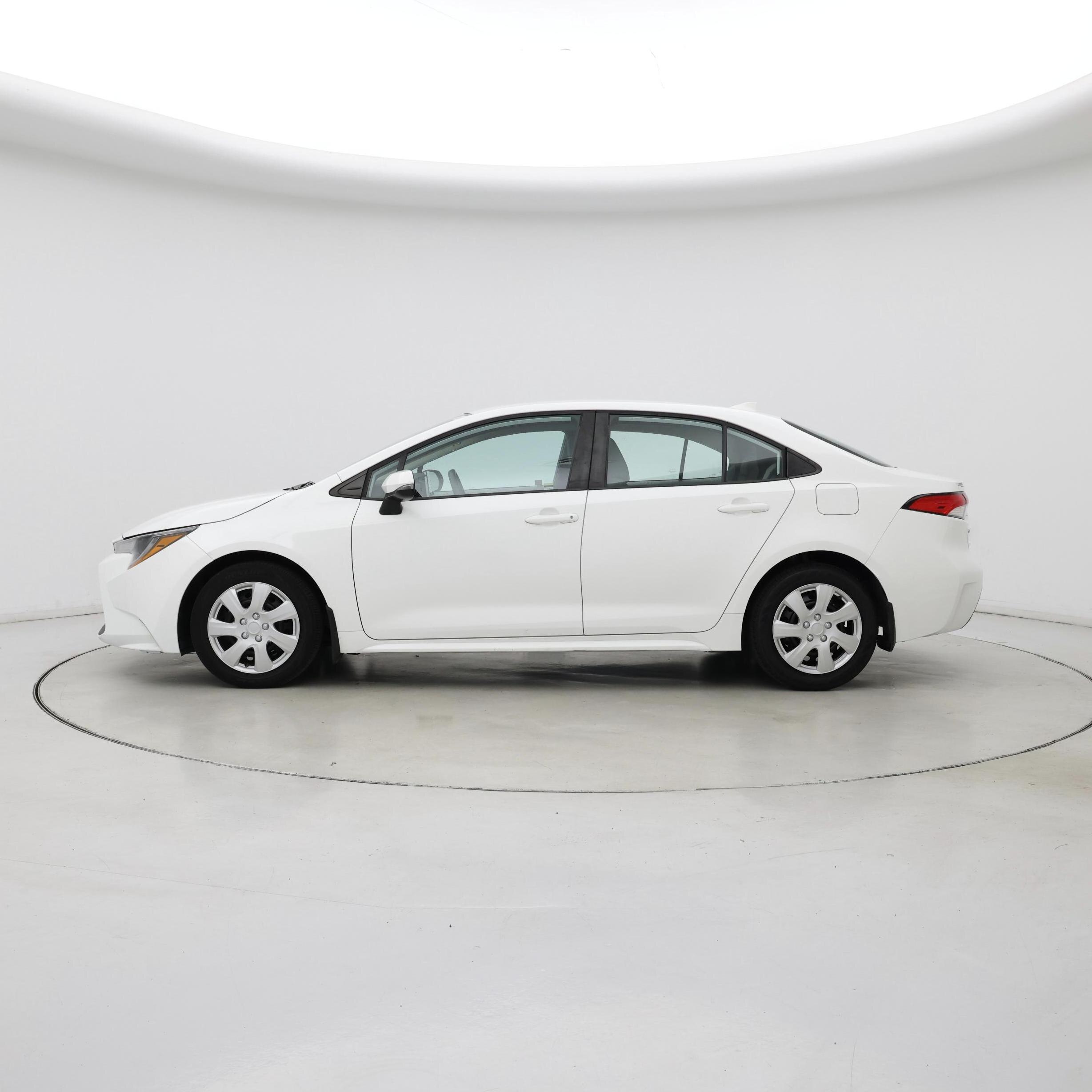 Thumbnail: 2021 Toyota Corolla - 3