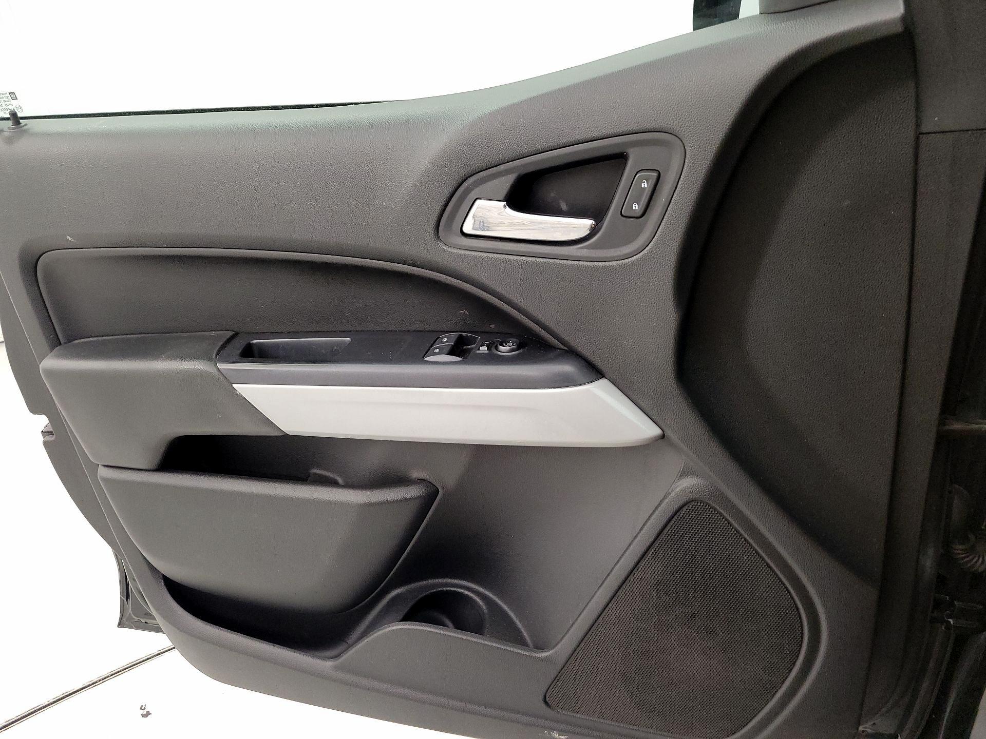 Thumbnail: 2021 Chevrolet Colorado - 12