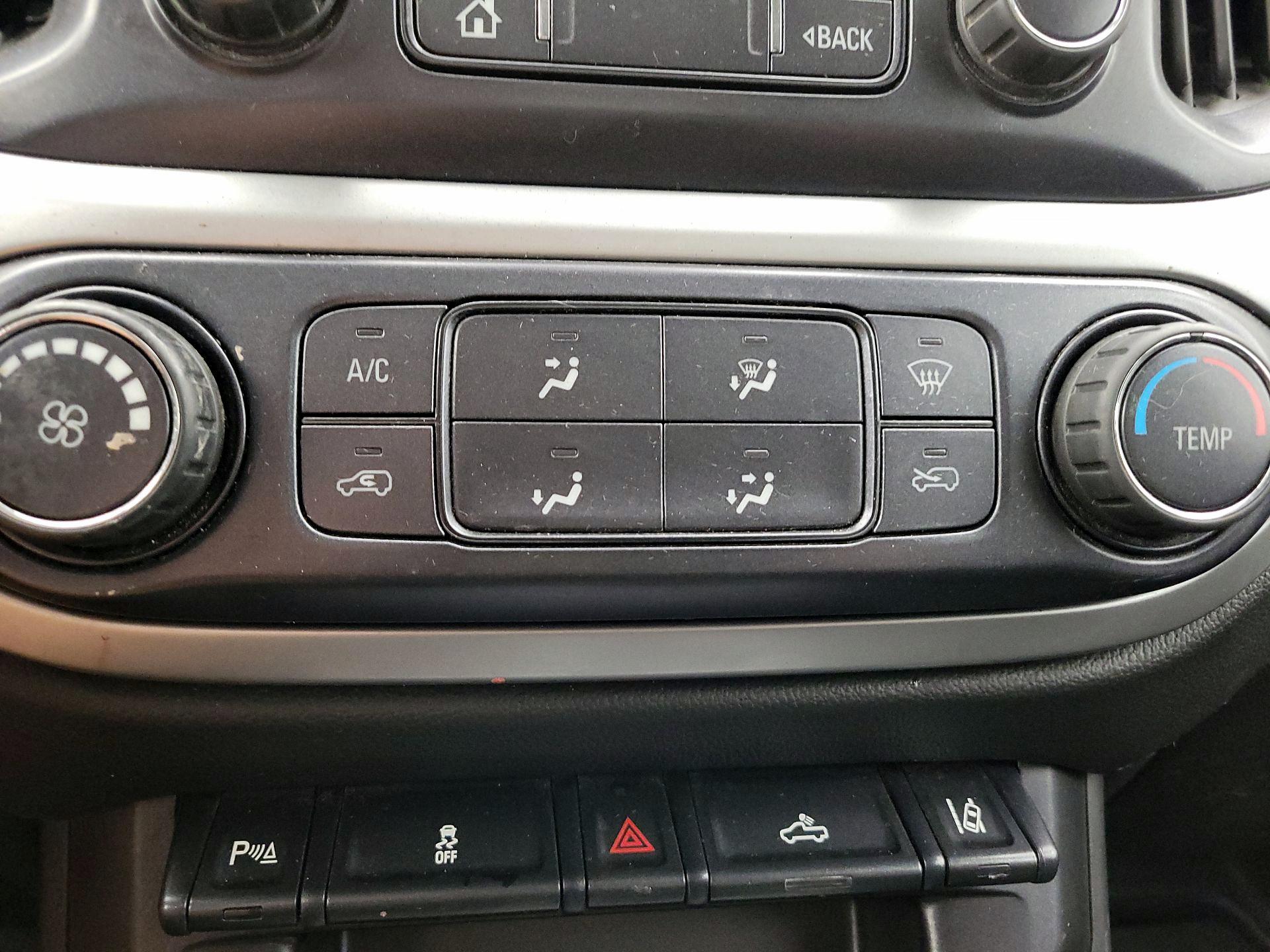 Thumbnail: 2021 Chevrolet Colorado - 16