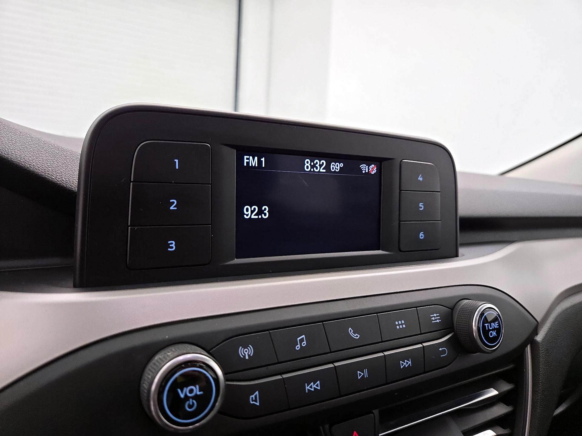 Thumbnail: 2021 Ford Escape - 15