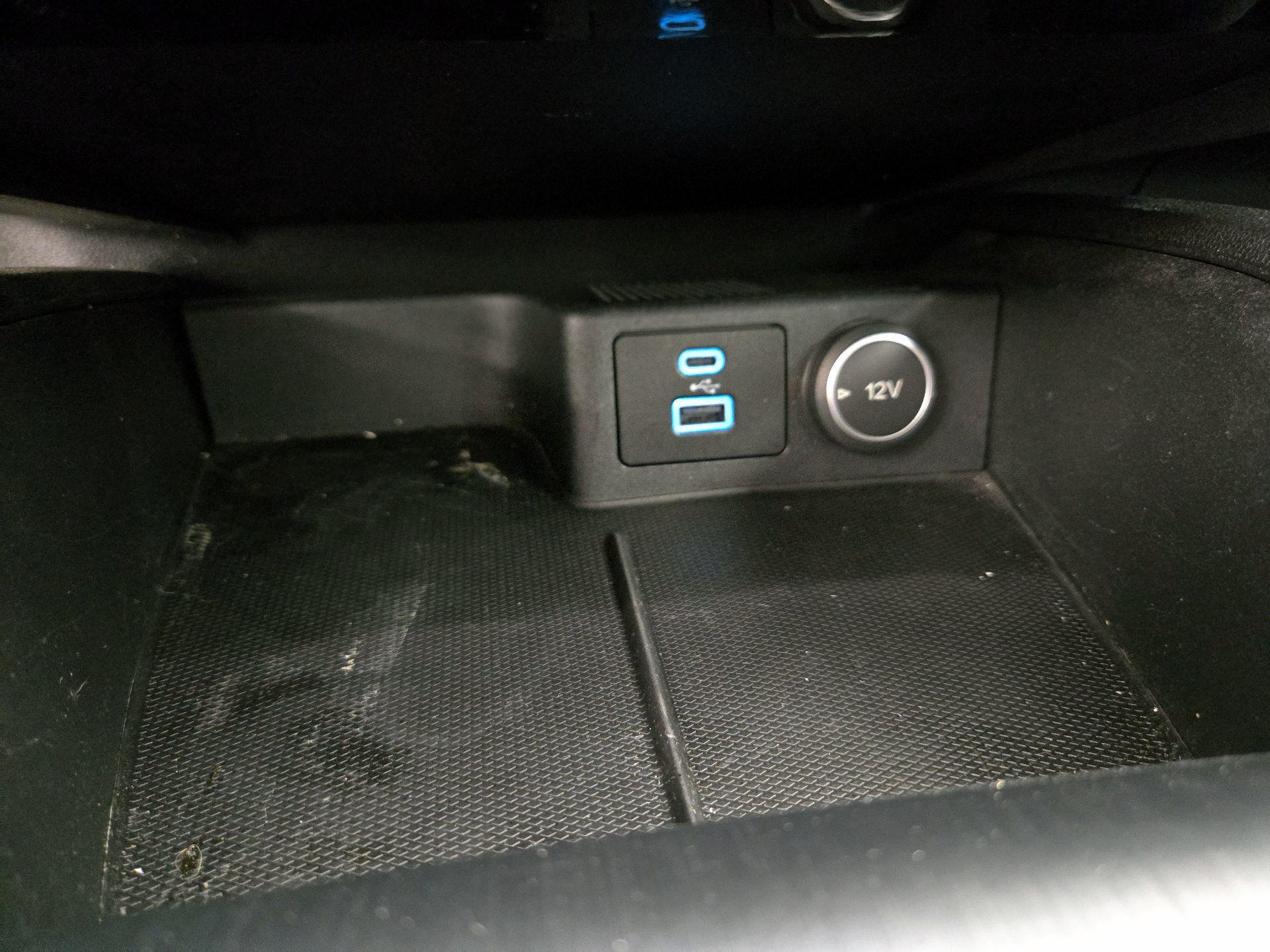 Thumbnail: 2021 Ford Escape - 18