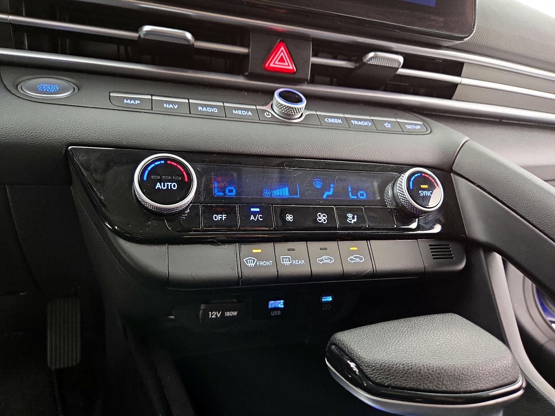 Thumbnail: 2024 Hyundai Elantra - 17