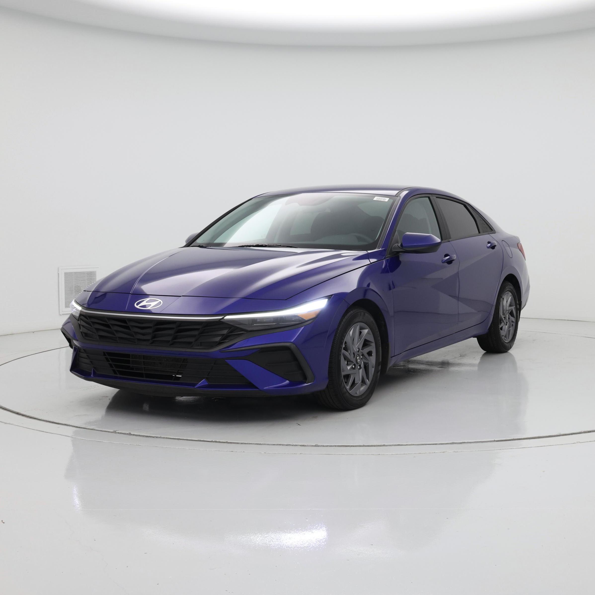 Thumbnail: 2024 Hyundai Elantra - 4
