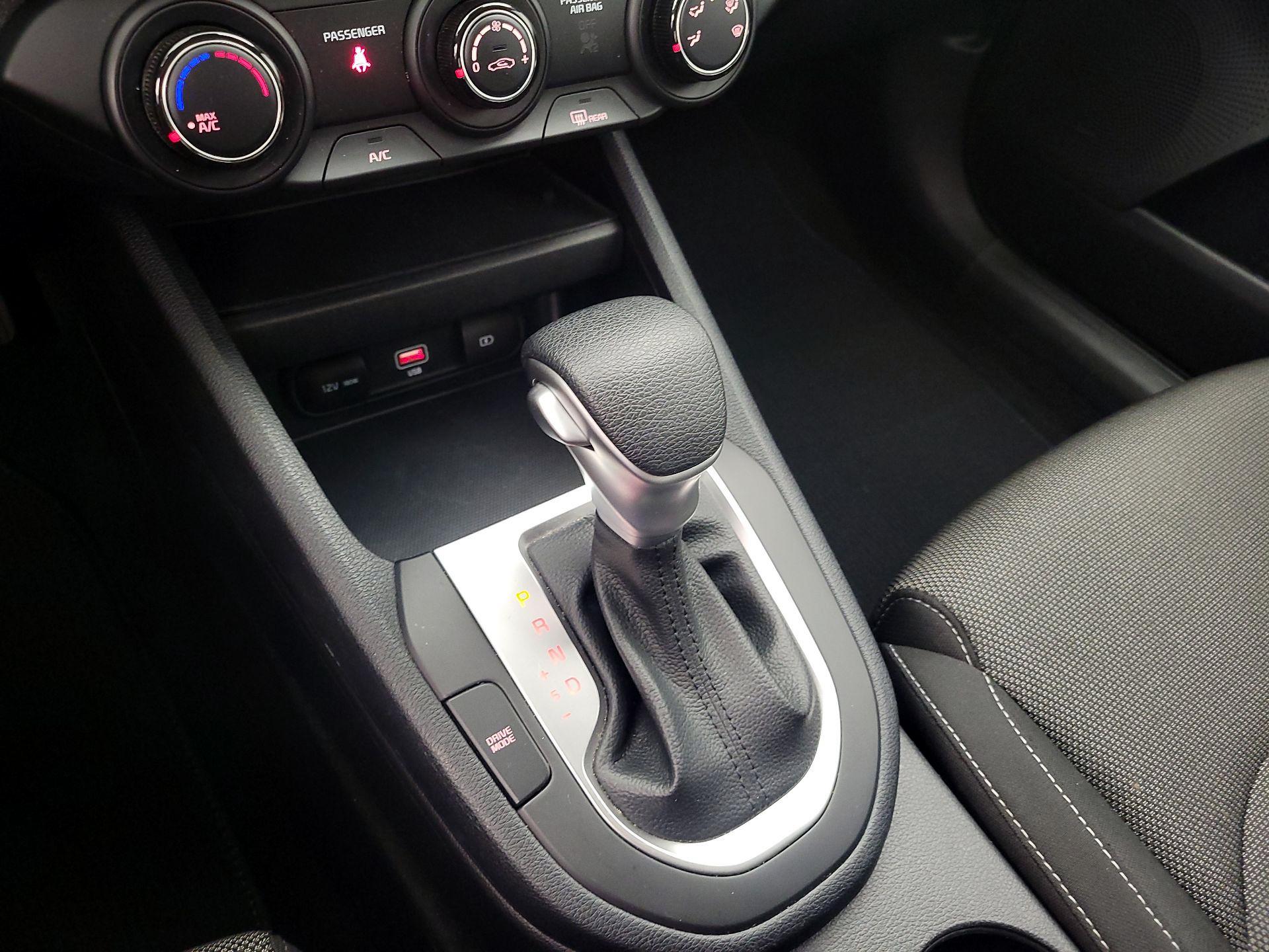 Thumbnail: 2024 Kia Forte - 17