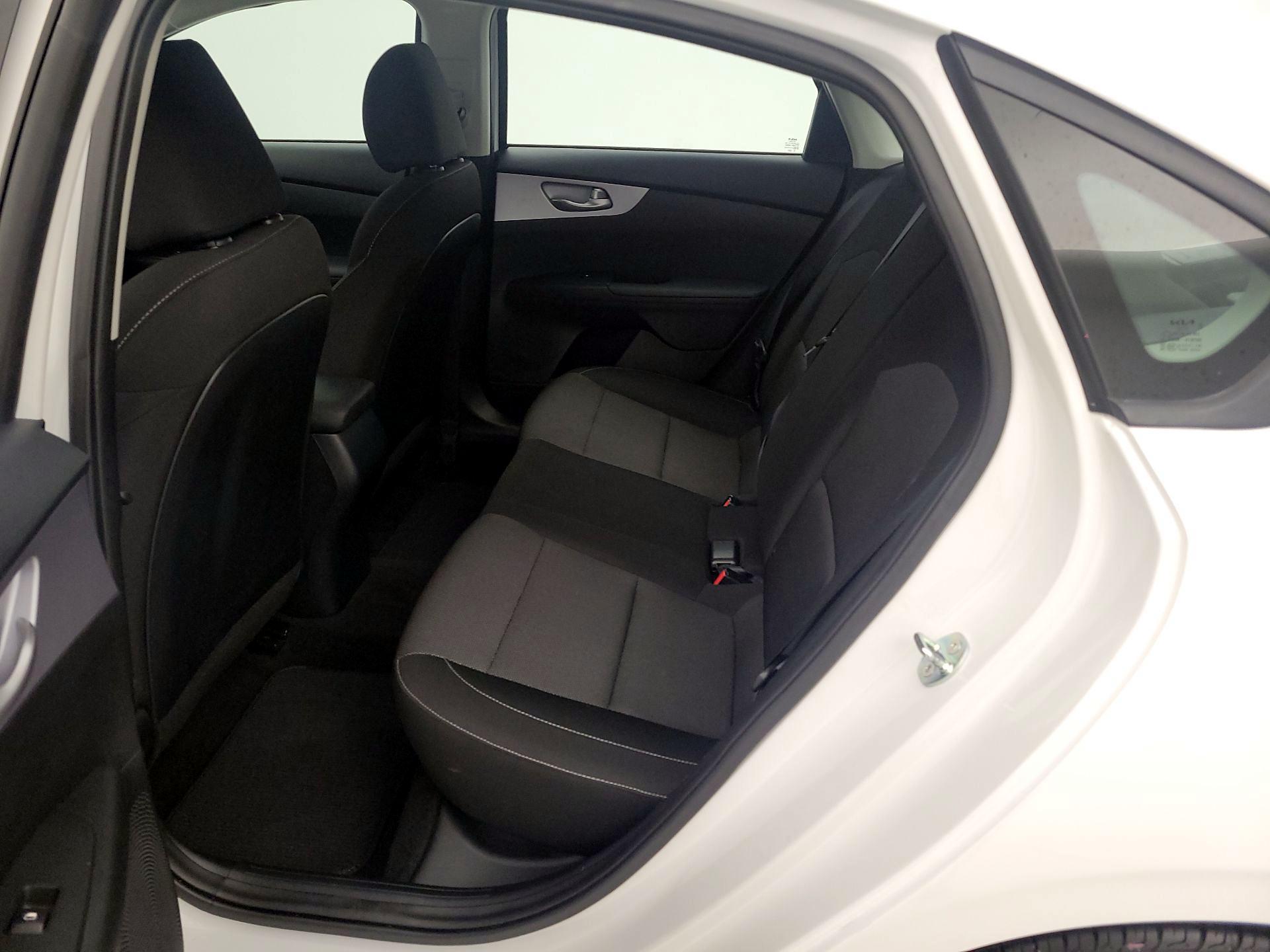 Thumbnail: 2024 Kia Forte - 19