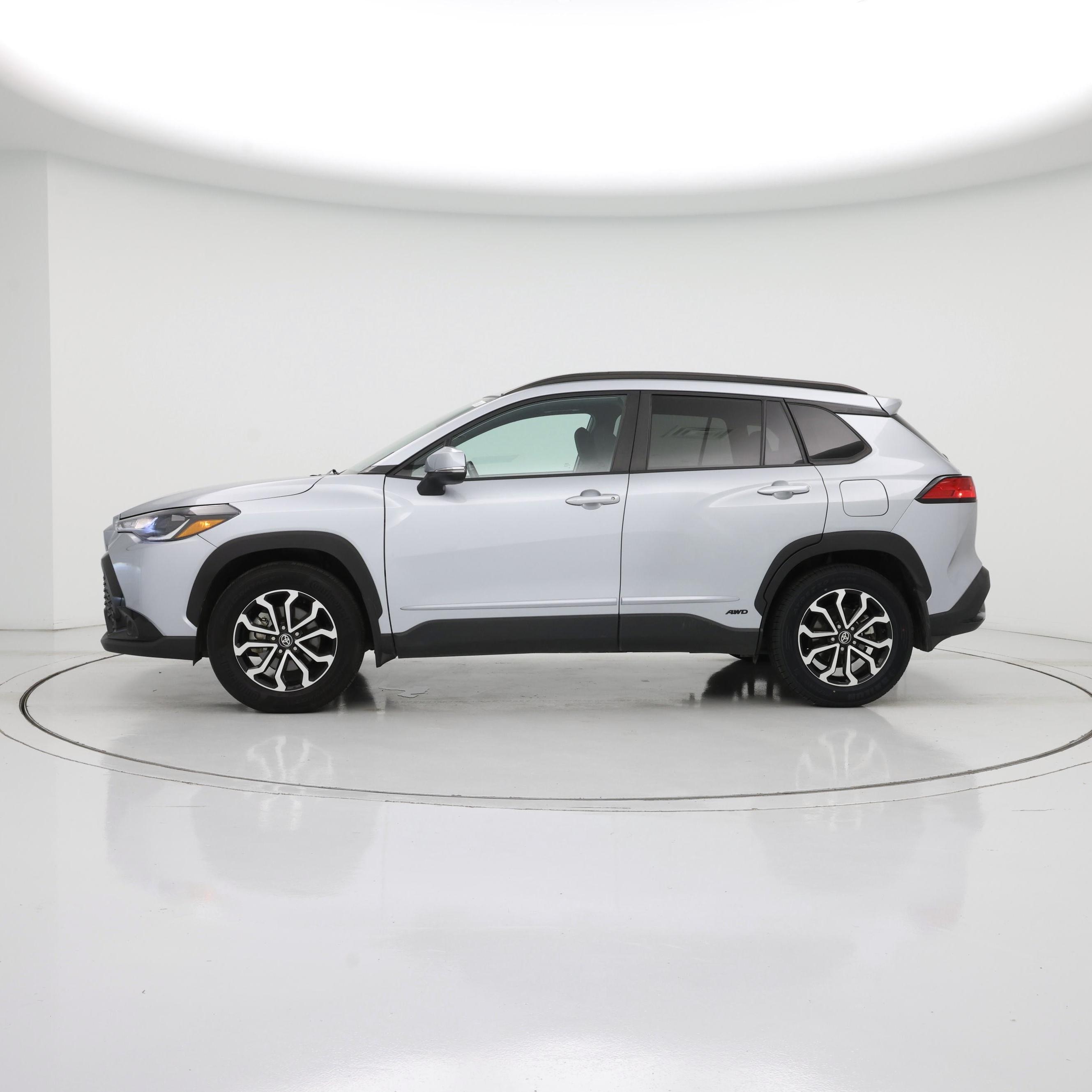 Thumbnail: 2023 Toyota Corolla Cross - 3