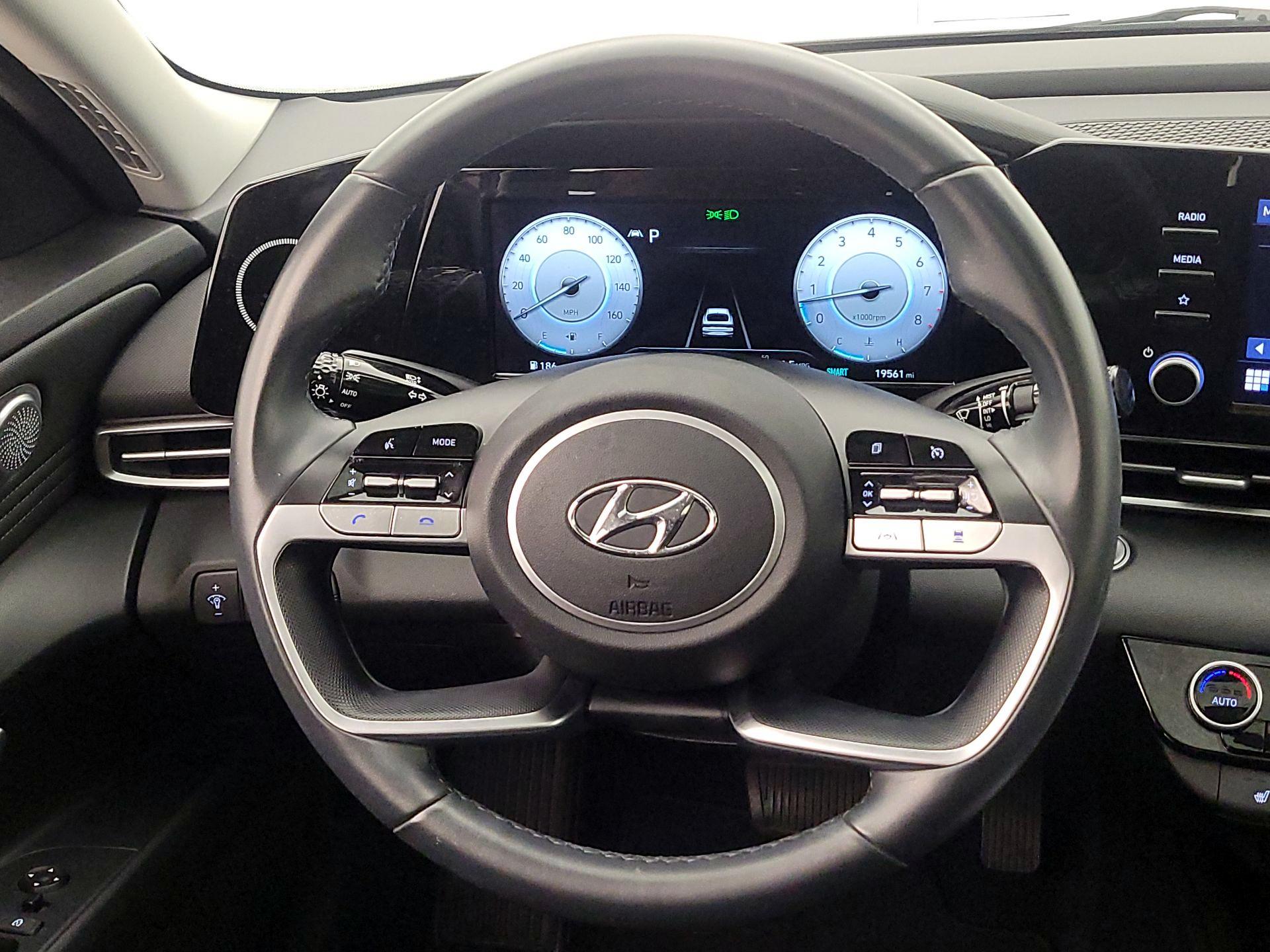 Thumbnail: 2021 Hyundai Elantra - 10