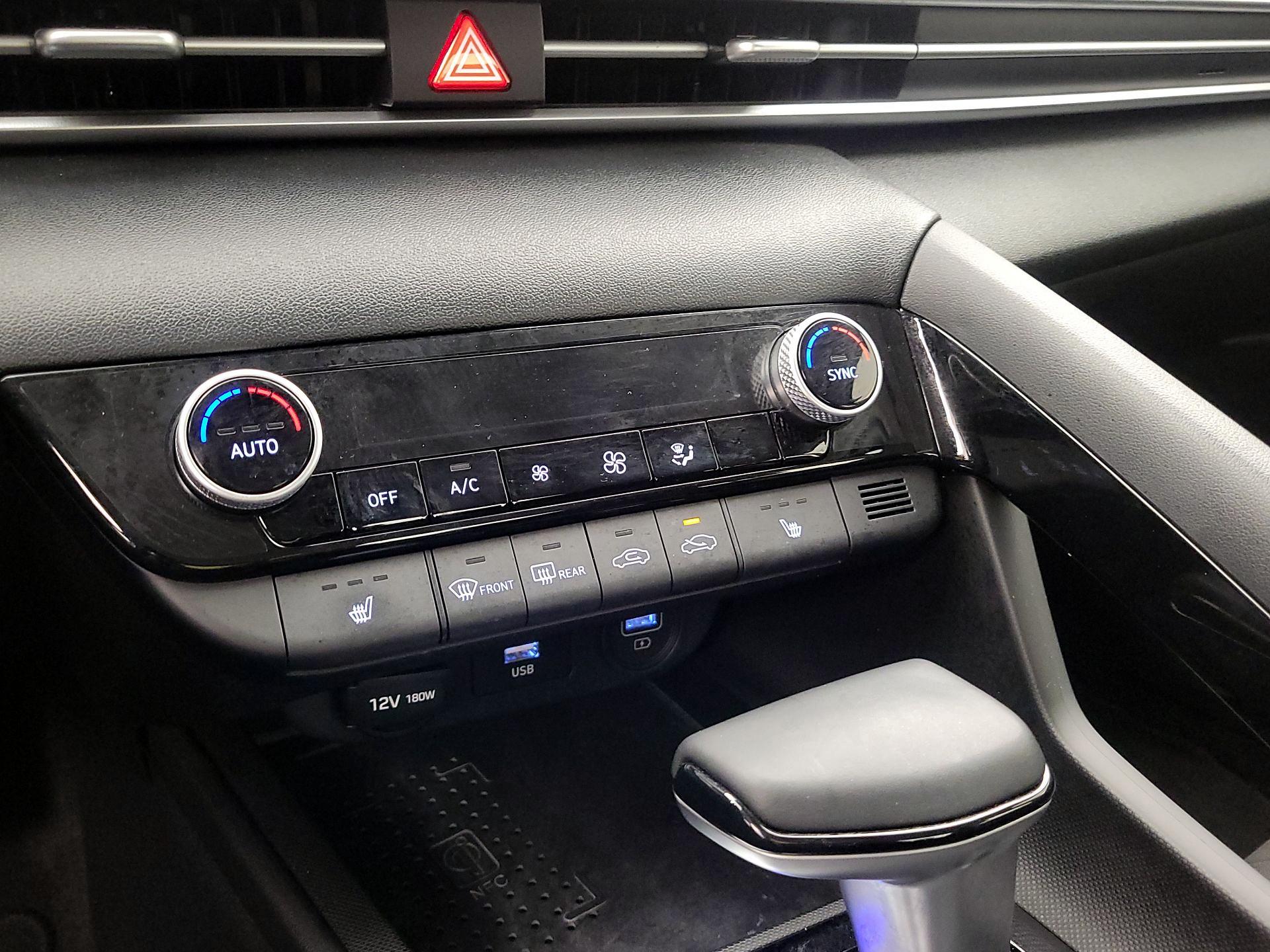 Thumbnail: 2021 Hyundai Elantra - 16