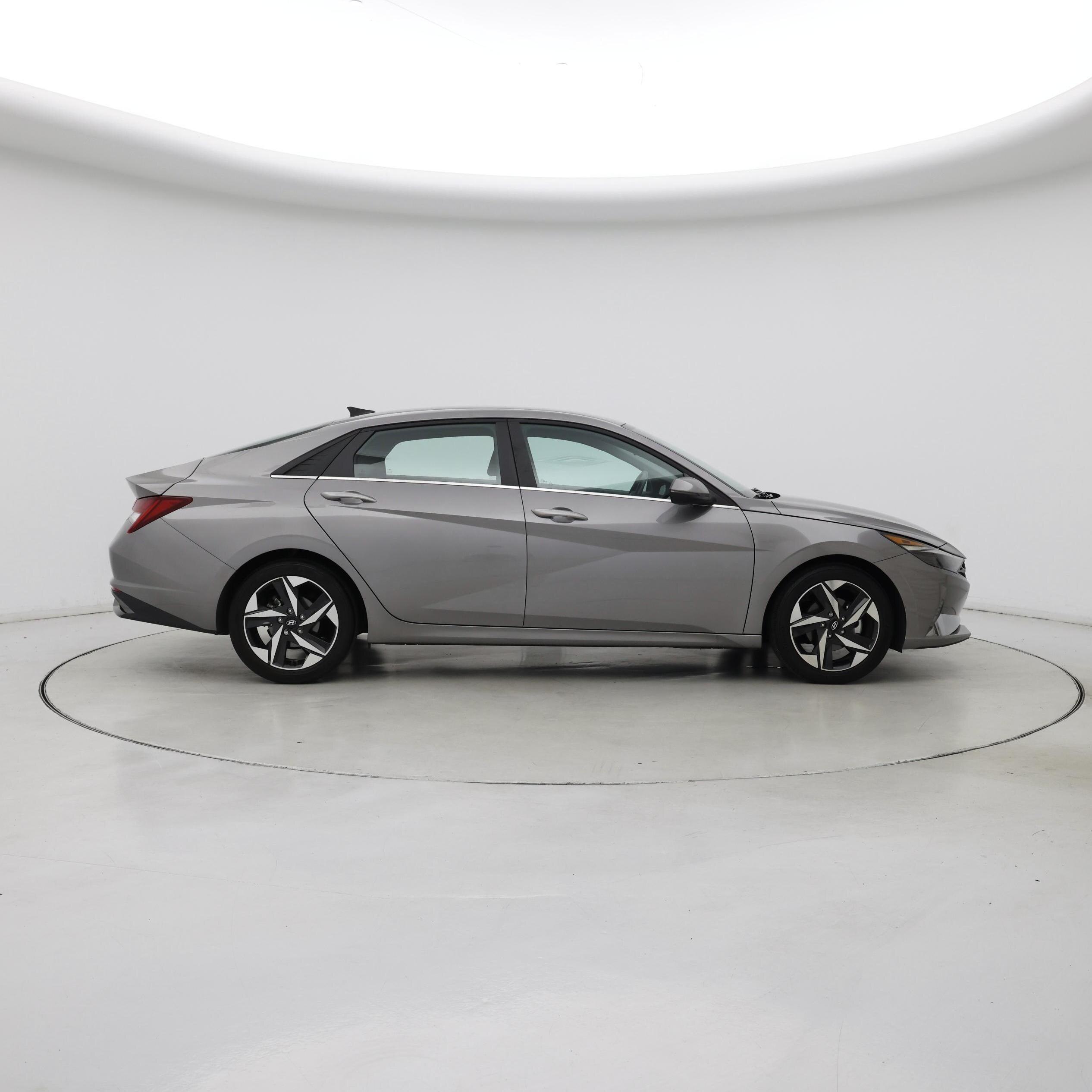 Thumbnail: 2021 Hyundai Elantra - 7