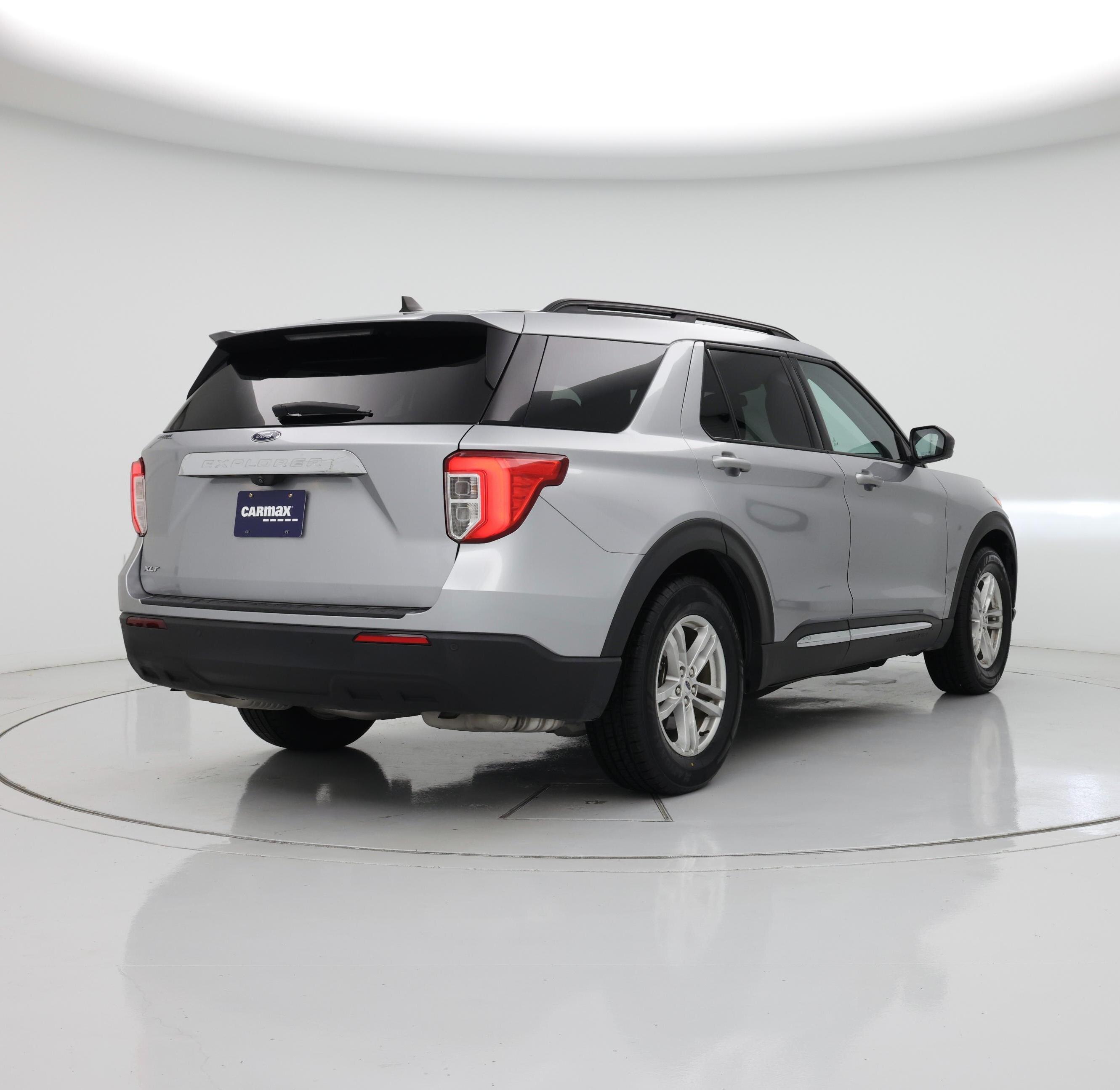 Thumbnail: 2021 Ford Explorer - 8