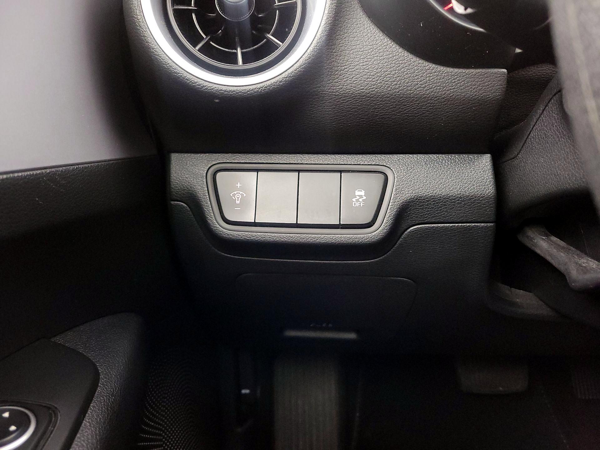 Thumbnail: 2024 Kia Forte - 13
