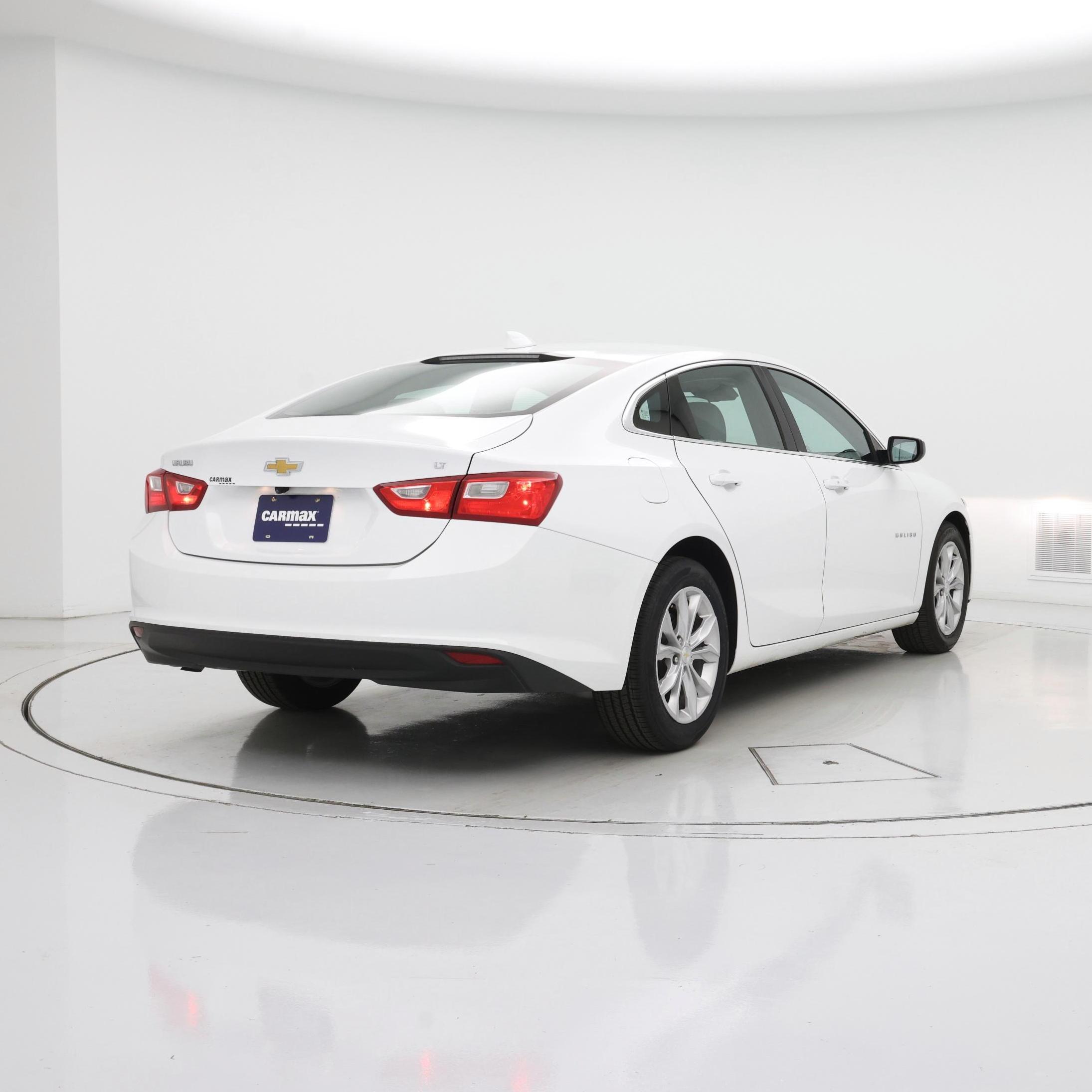 Thumbnail: 2023 Chevrolet Malibu - 8