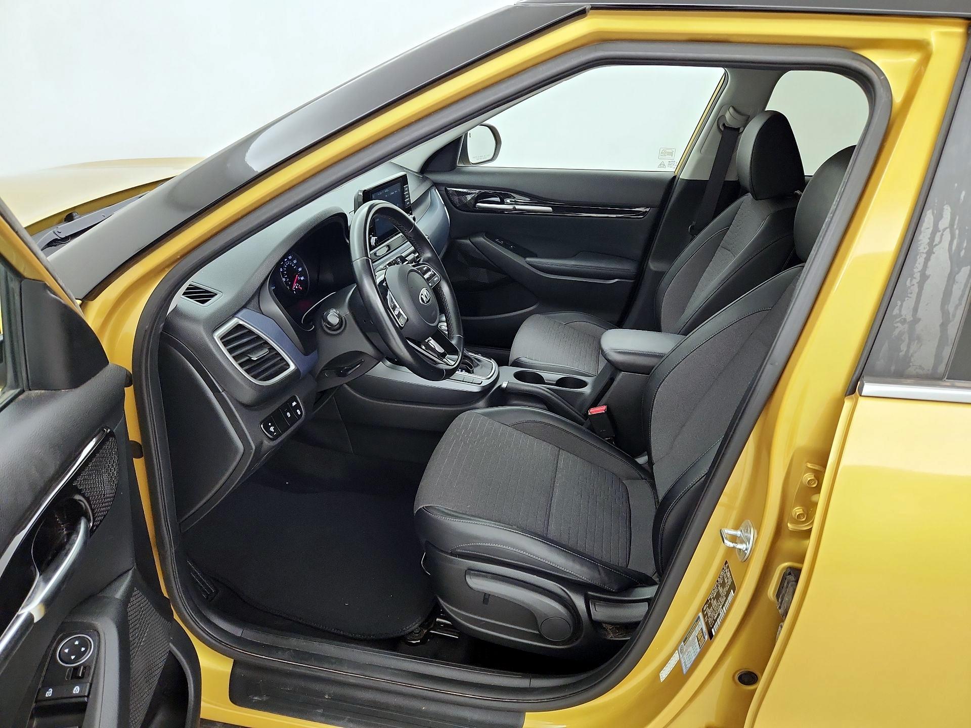 Thumbnail: 2021 Kia Seltos - 11