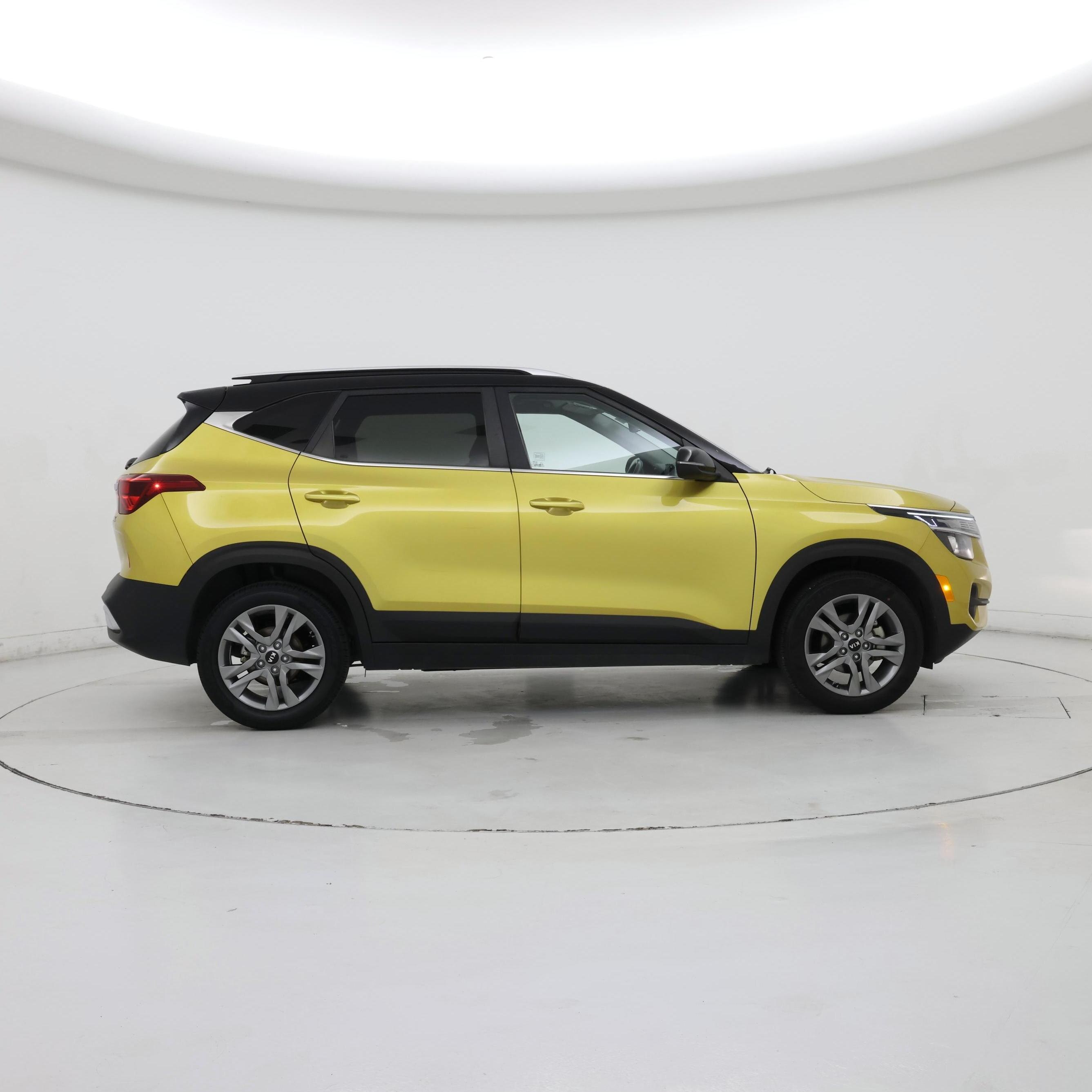 Thumbnail: 2021 Kia Seltos - 7