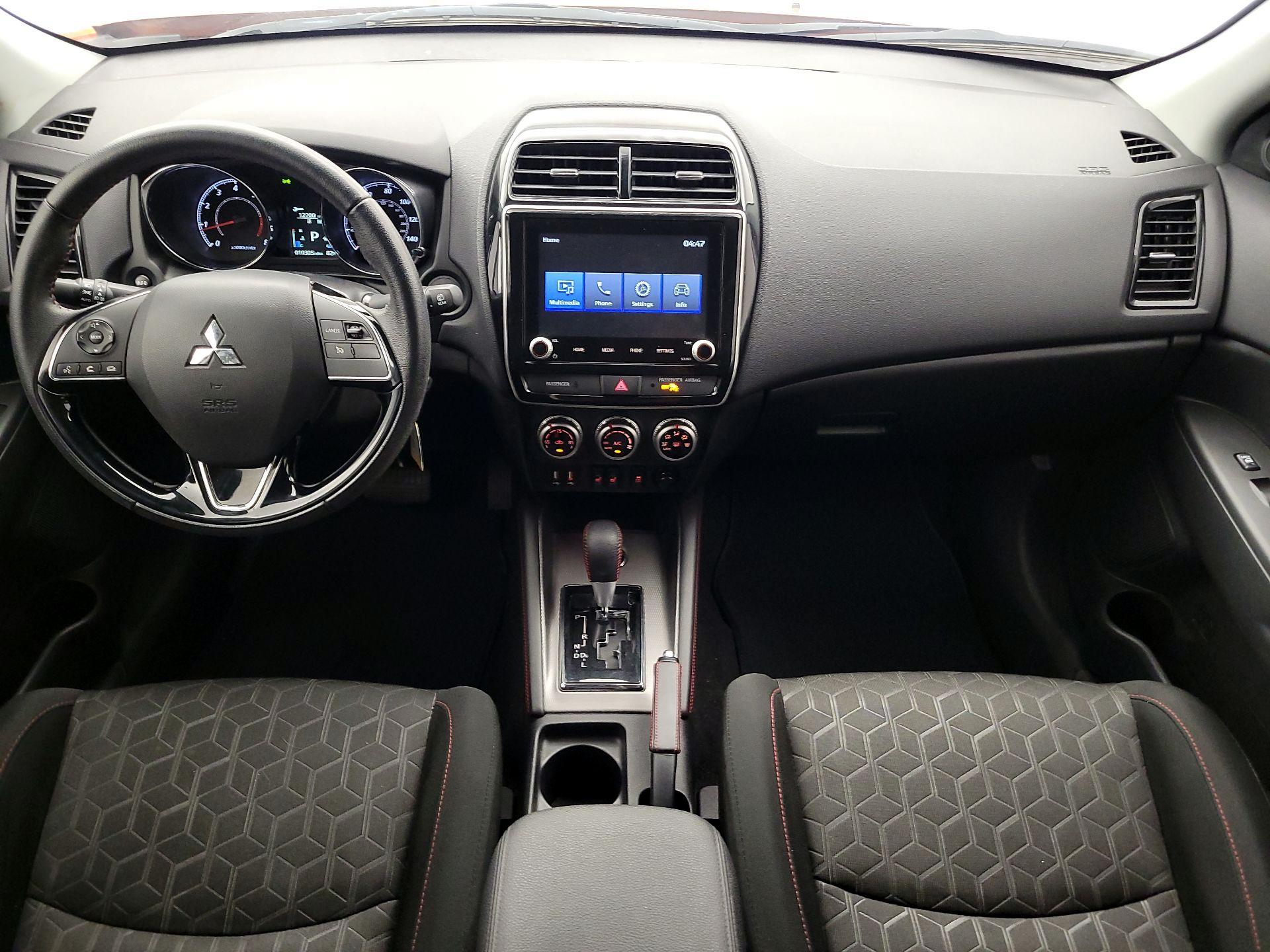 Thumbnail: 2024 Mitsubishi Outlander Sport - 9