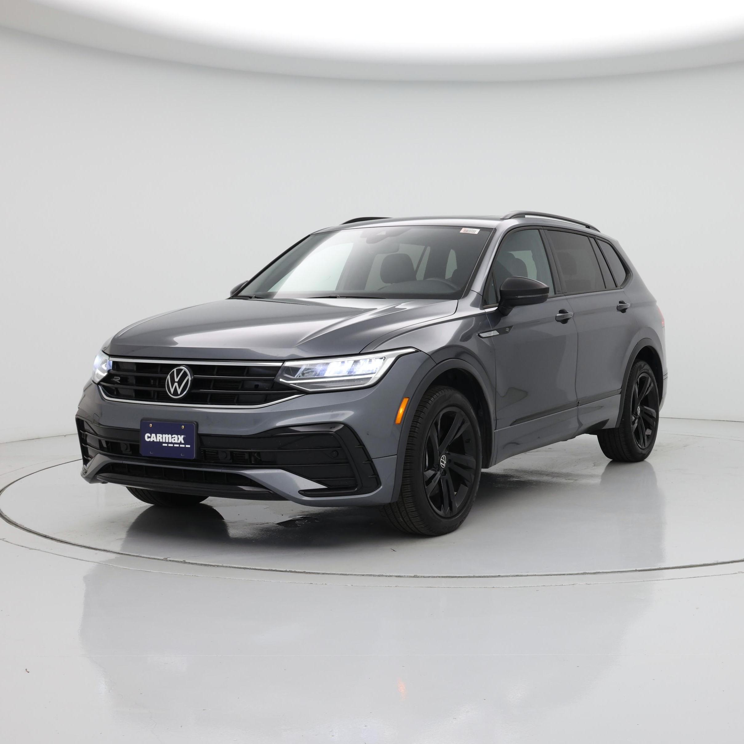 Thumbnail: 2023 Volkswagen Tiguan - 4