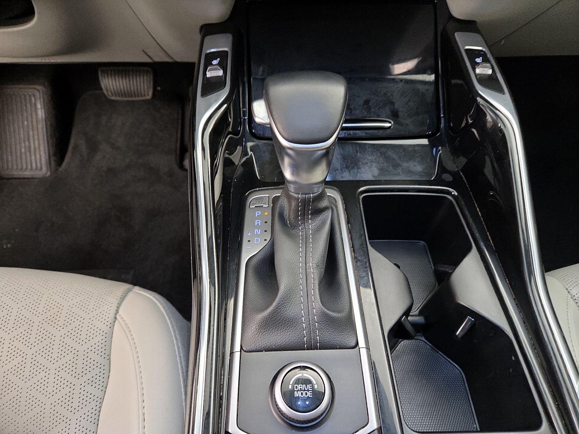 Thumbnail: 2023 Kia Sorento - 18