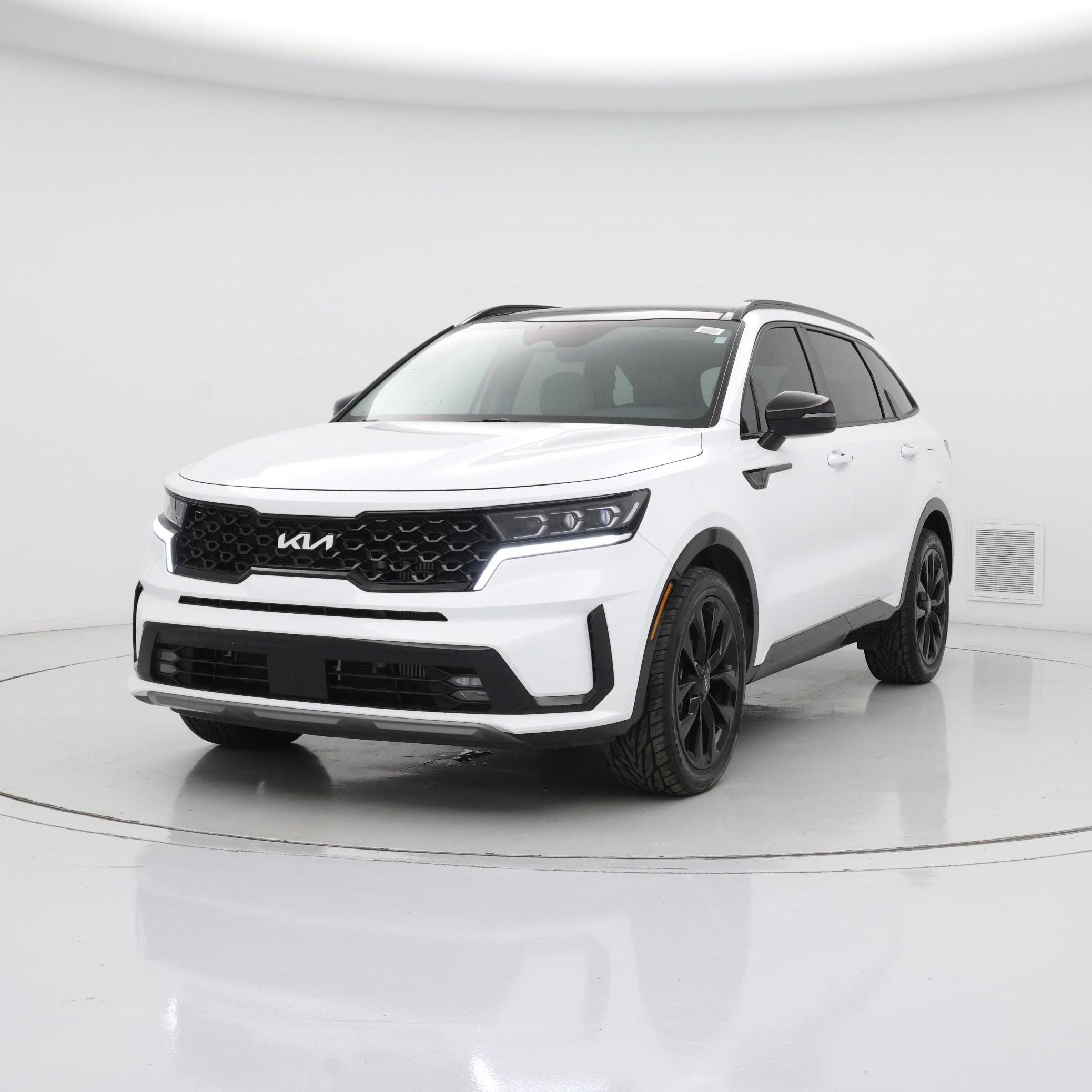 Thumbnail: 2023 Kia Sorento - 4