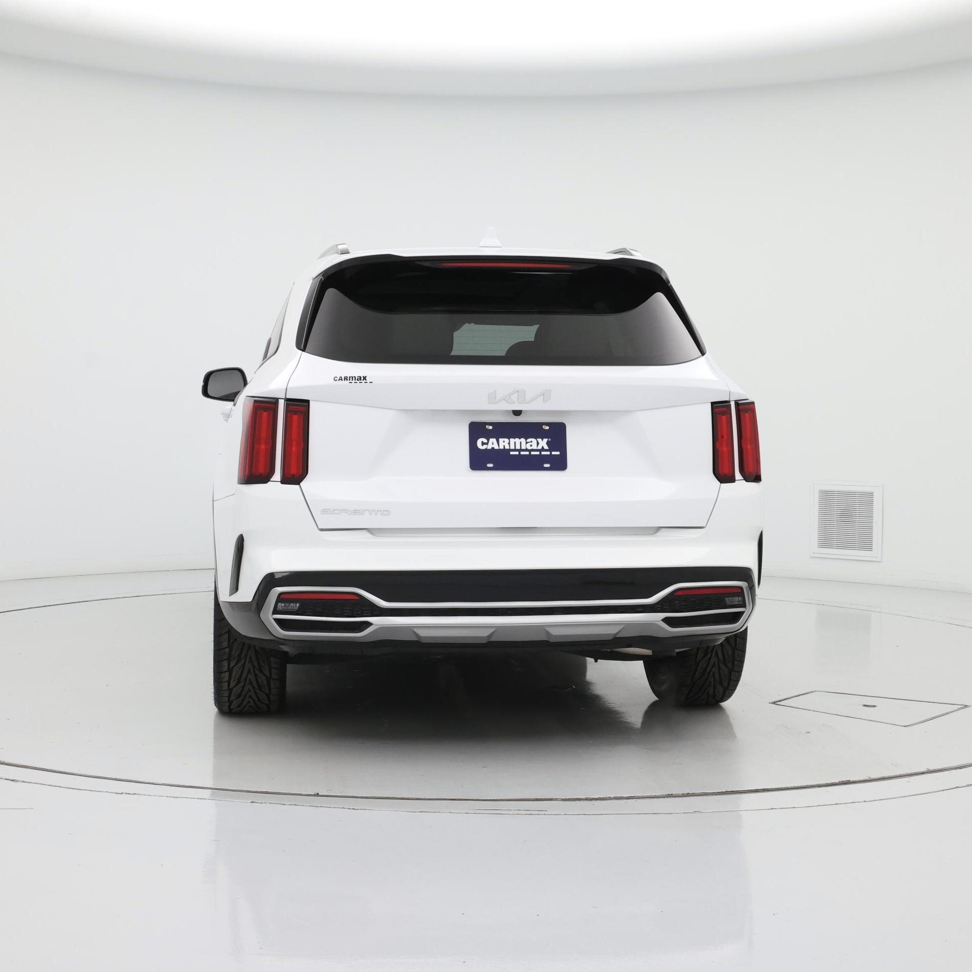 Thumbnail: 2023 Kia Sorento - 6