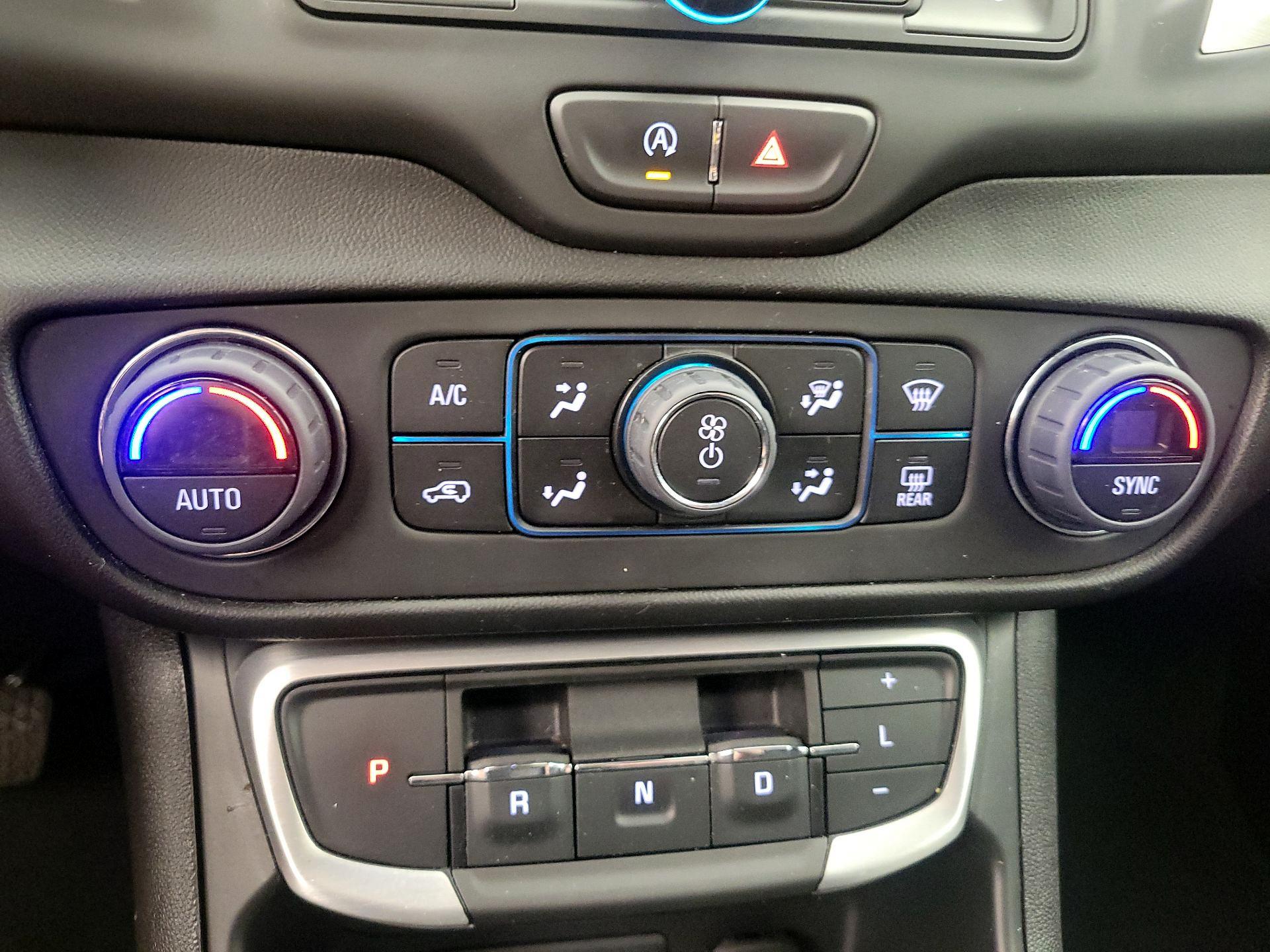 Thumbnail: 2023 GMC Terrain - 16