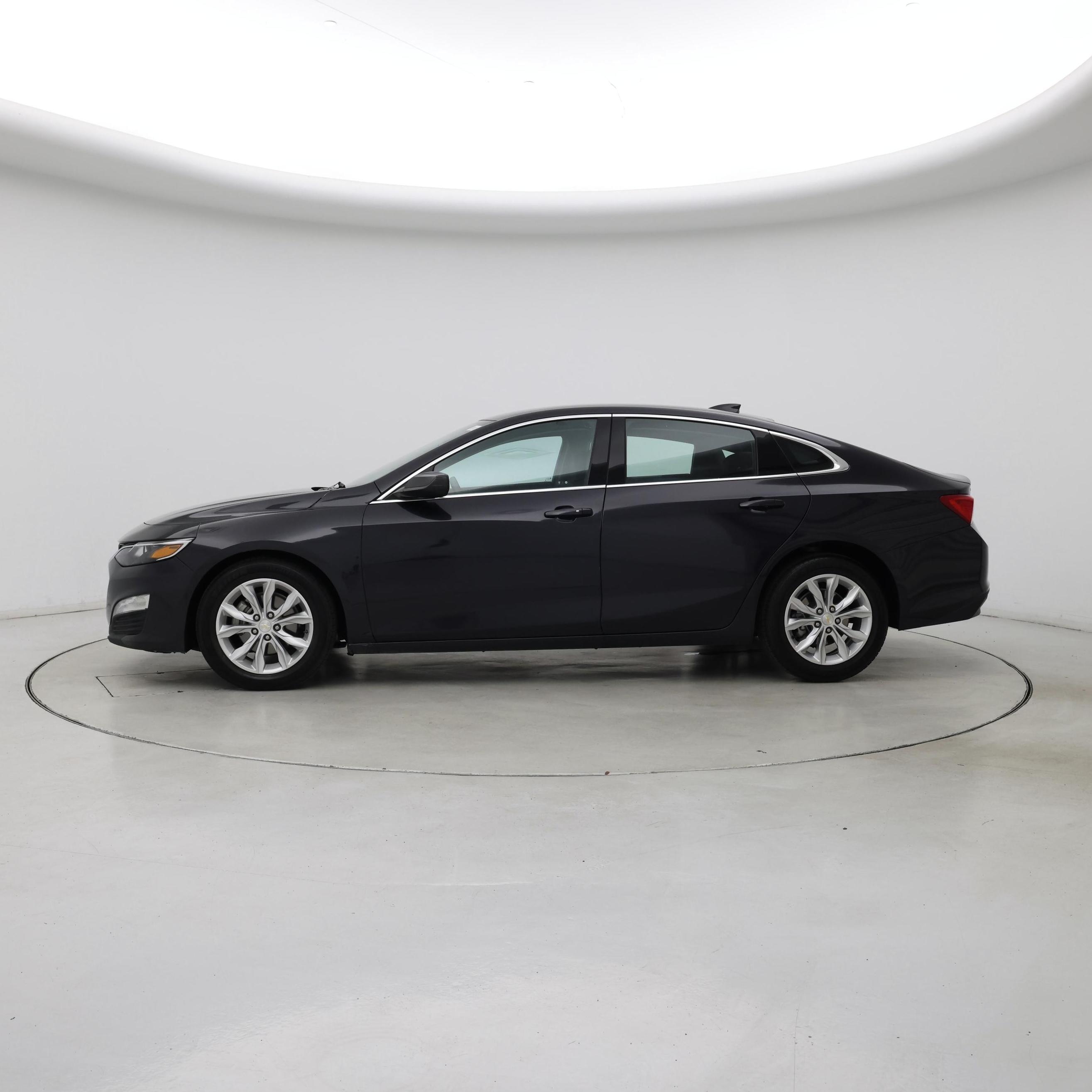 Thumbnail: 2023 Chevrolet Malibu - 3