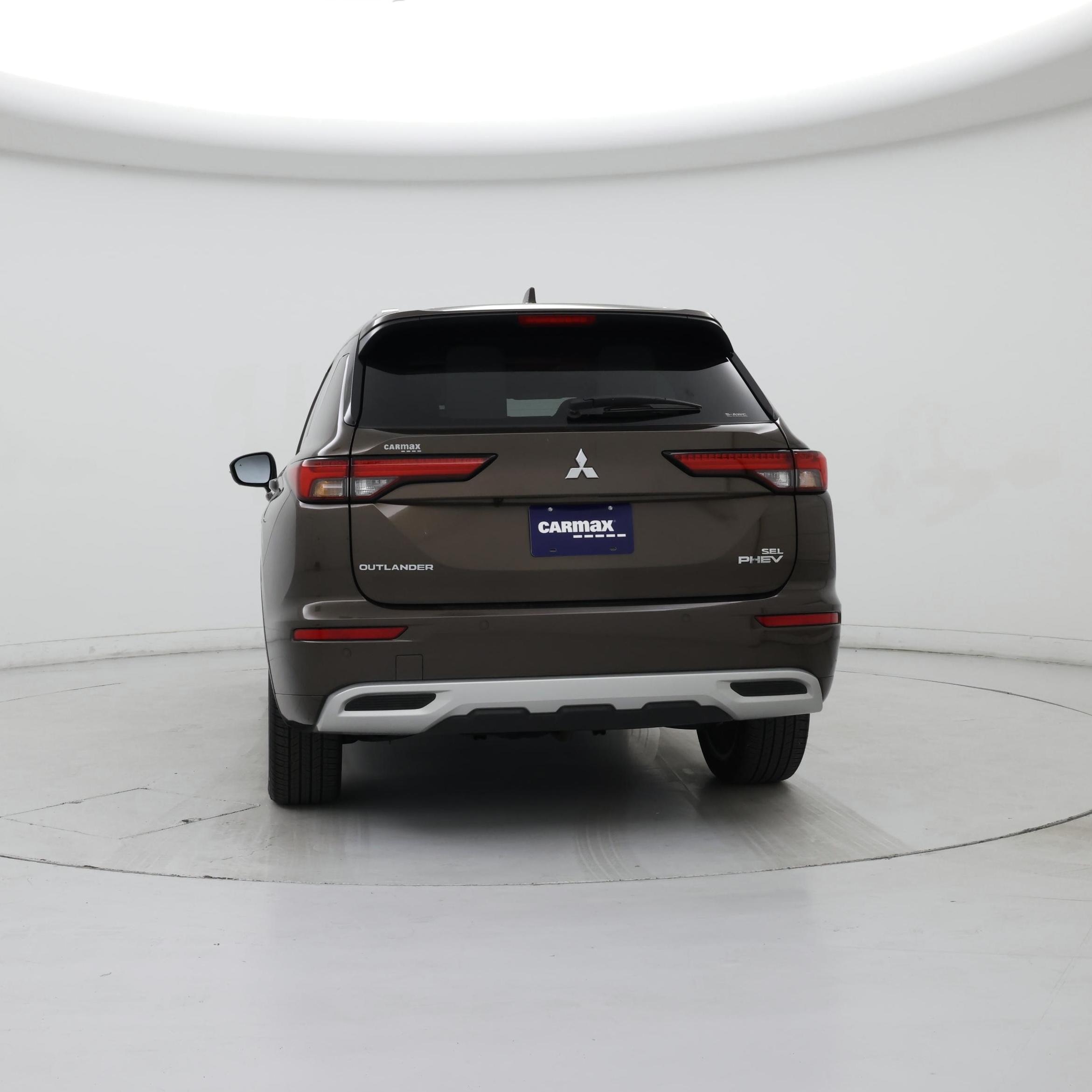 Thumbnail: 2023 Mitsubishi Outlander - 6