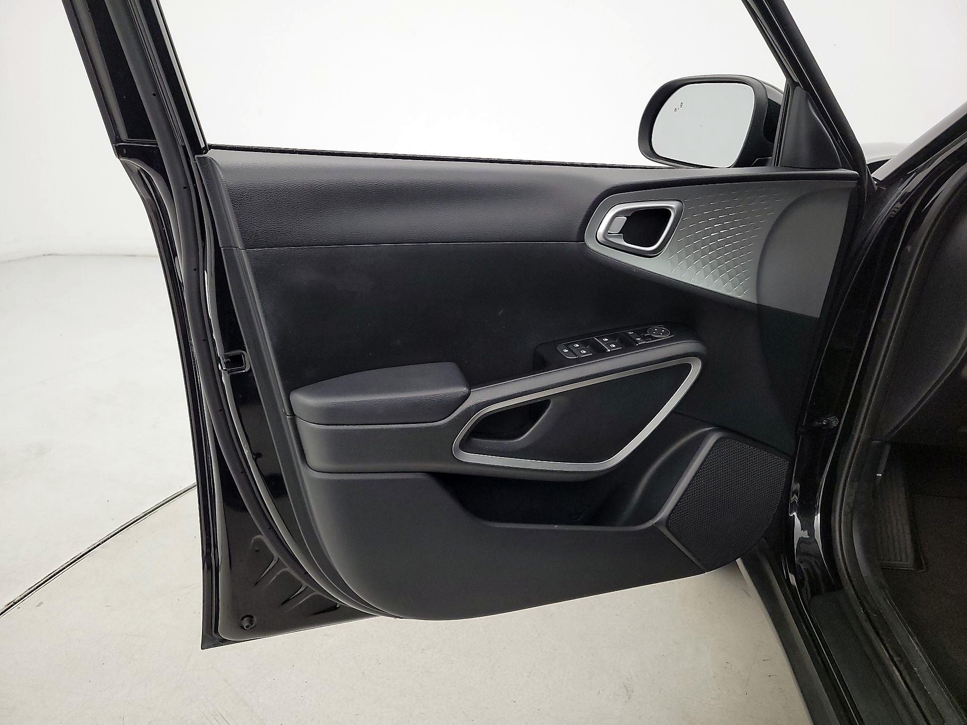 Thumbnail: 2023 Kia Soul - 12