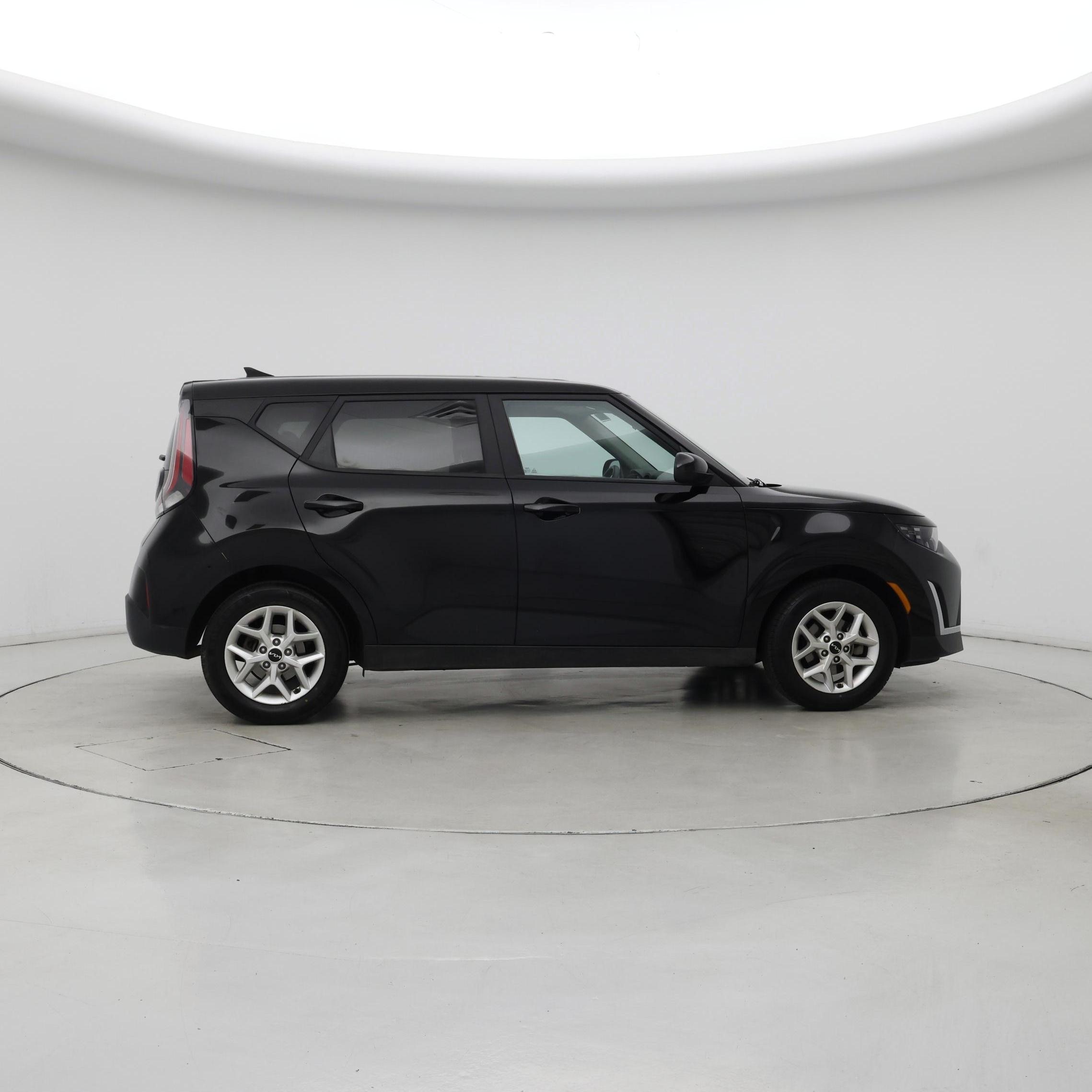 Thumbnail: 2023 Kia Soul - 7