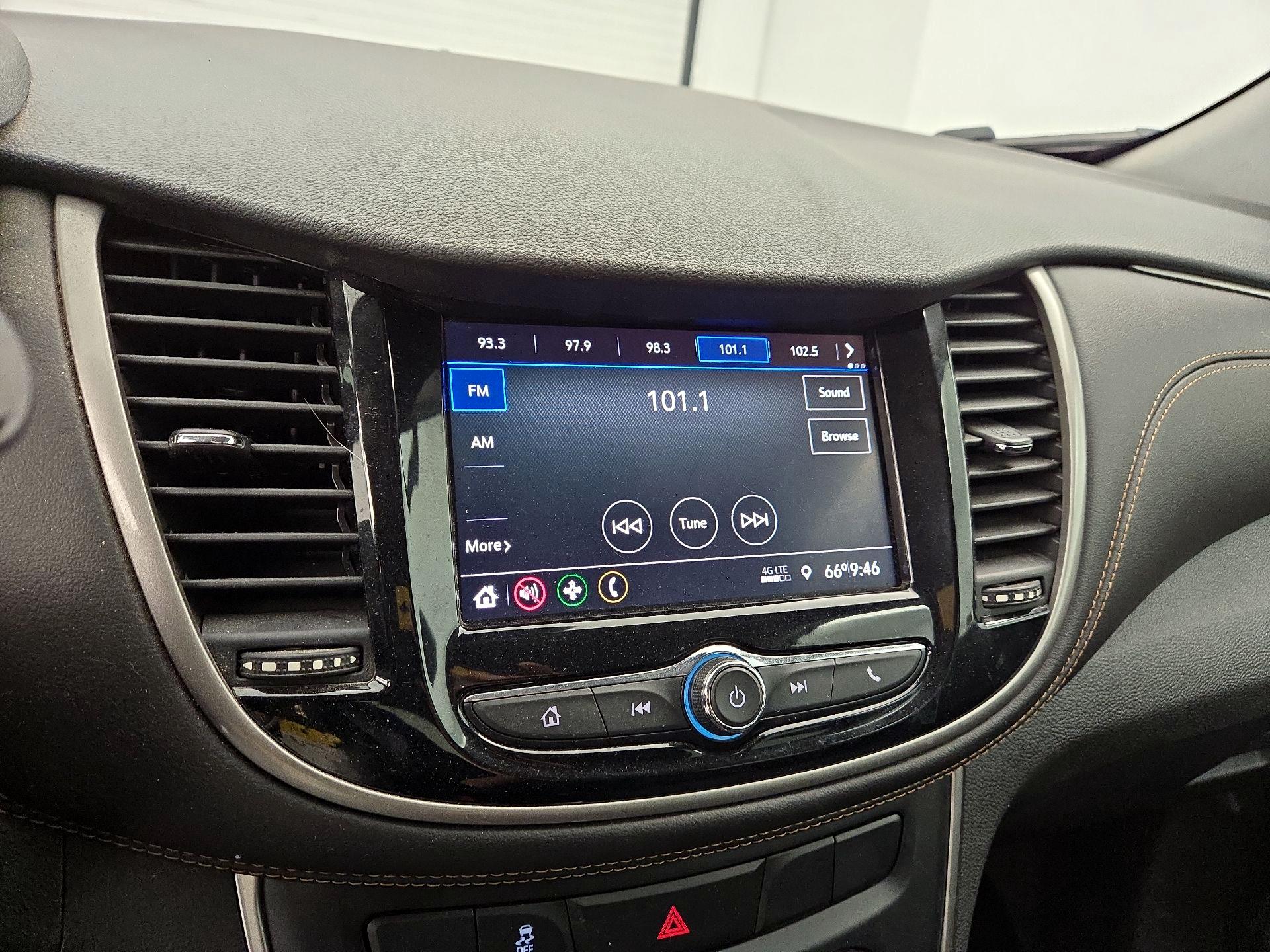 Thumbnail: 2020 Chevrolet Trax - 15
