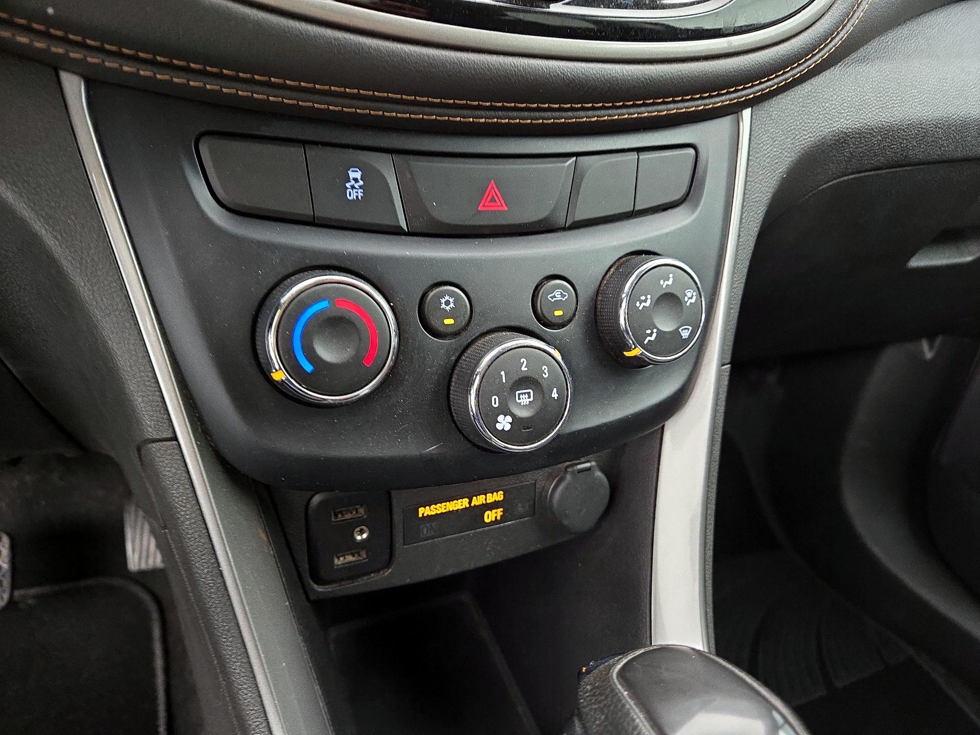Thumbnail: 2020 Chevrolet Trax - 16