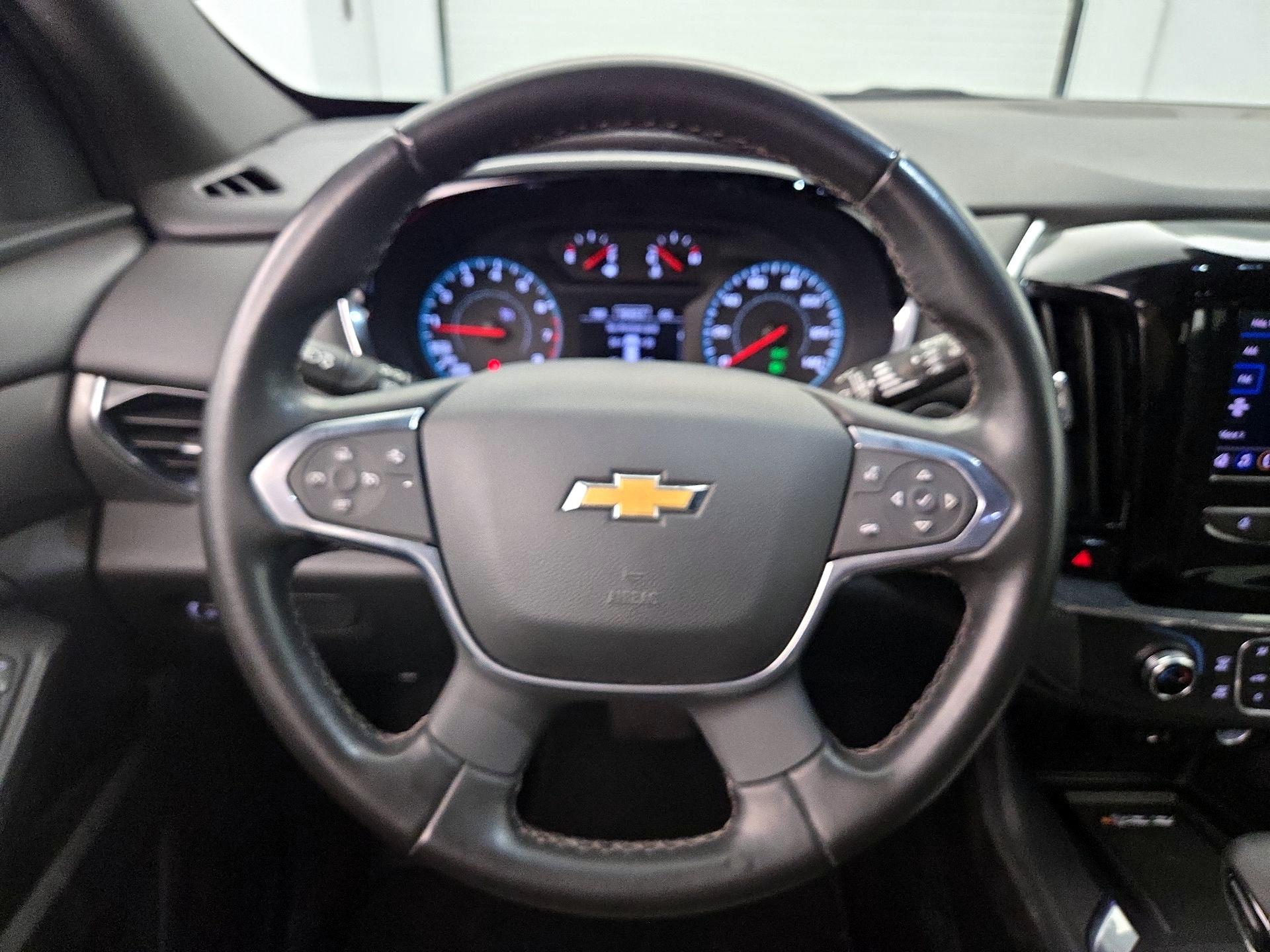 Thumbnail: 2023 Chevrolet Traverse - 10