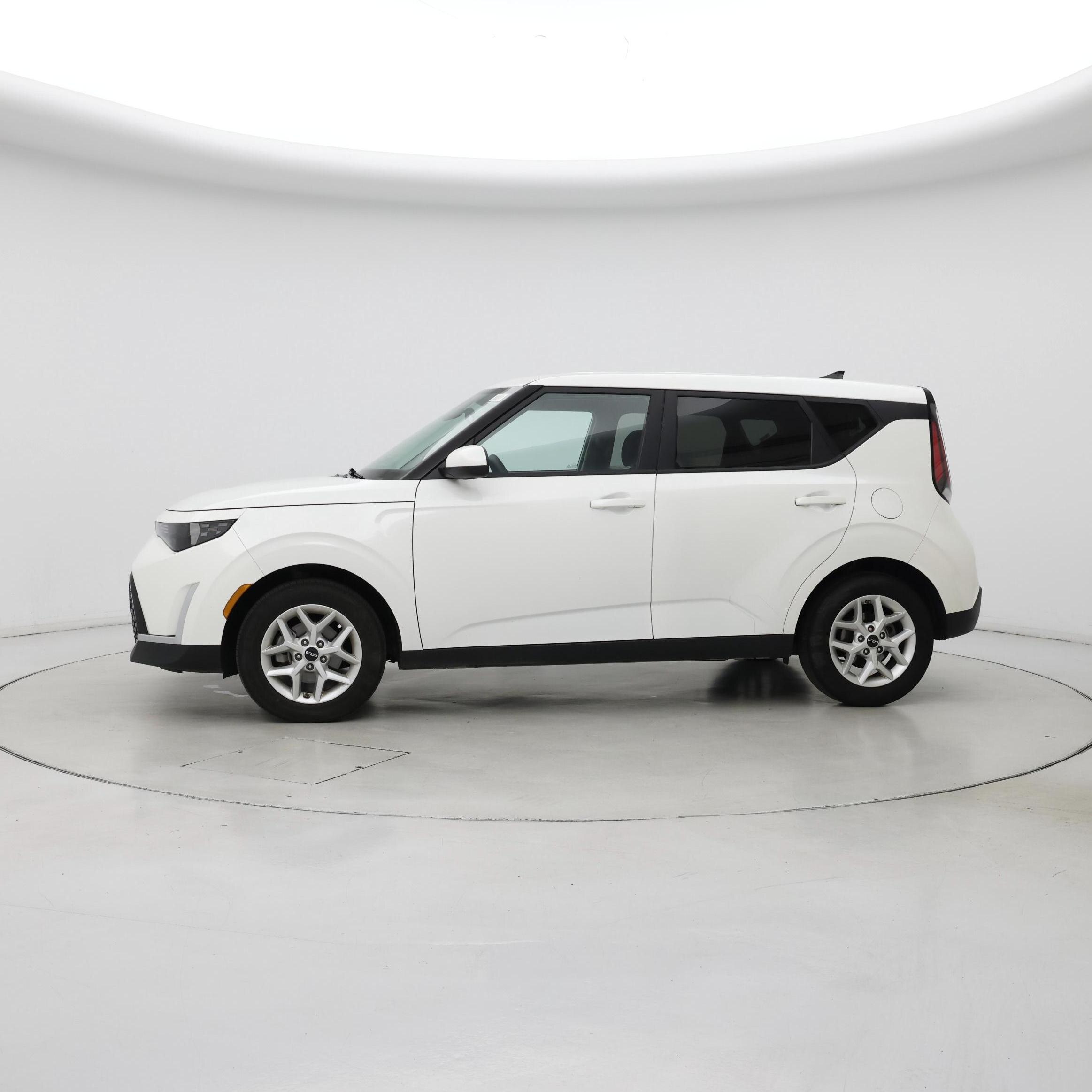 Thumbnail: 2024 Kia Soul - 3