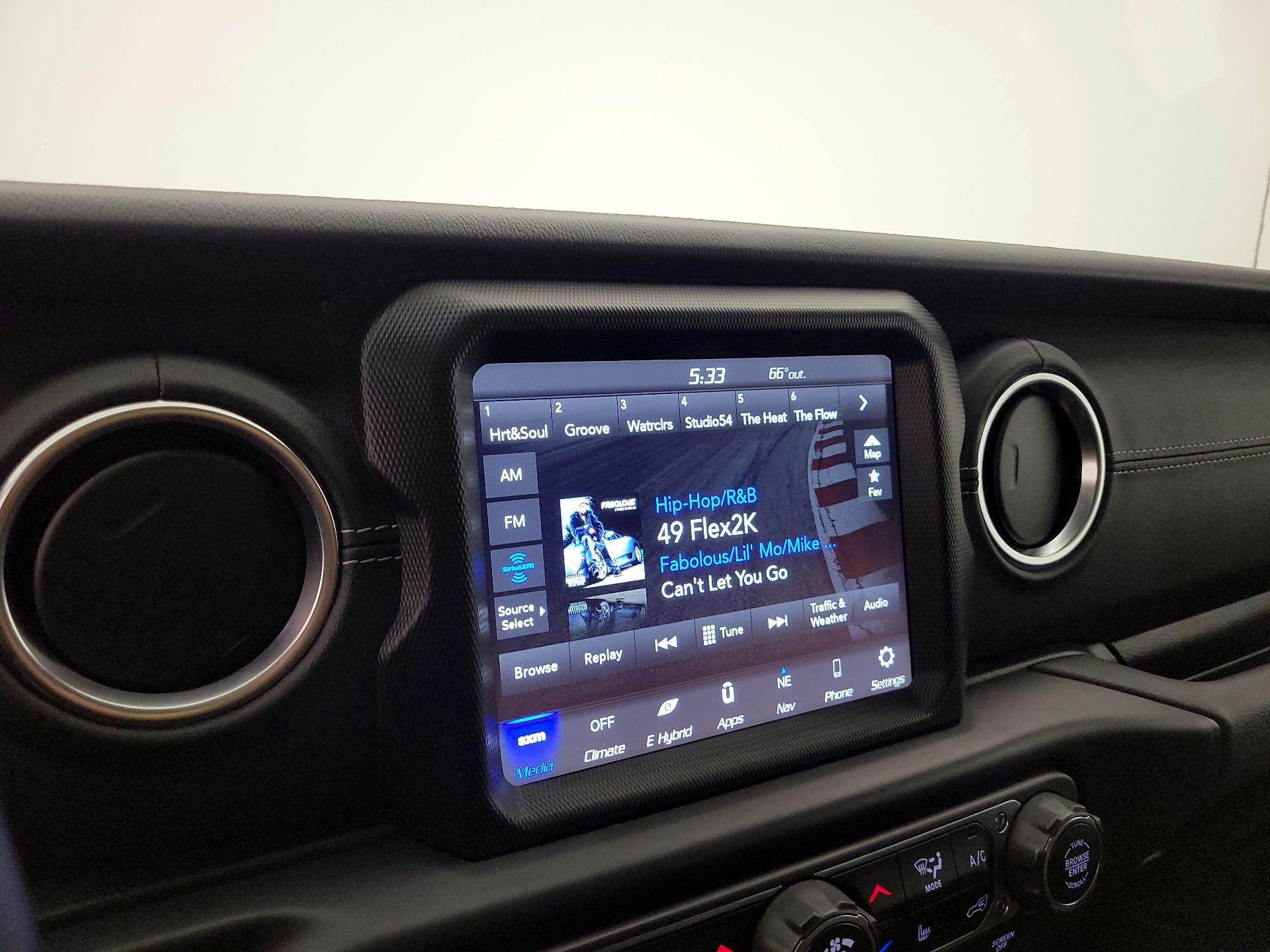 Thumbnail: 2021 Jeep Wrangler - 16