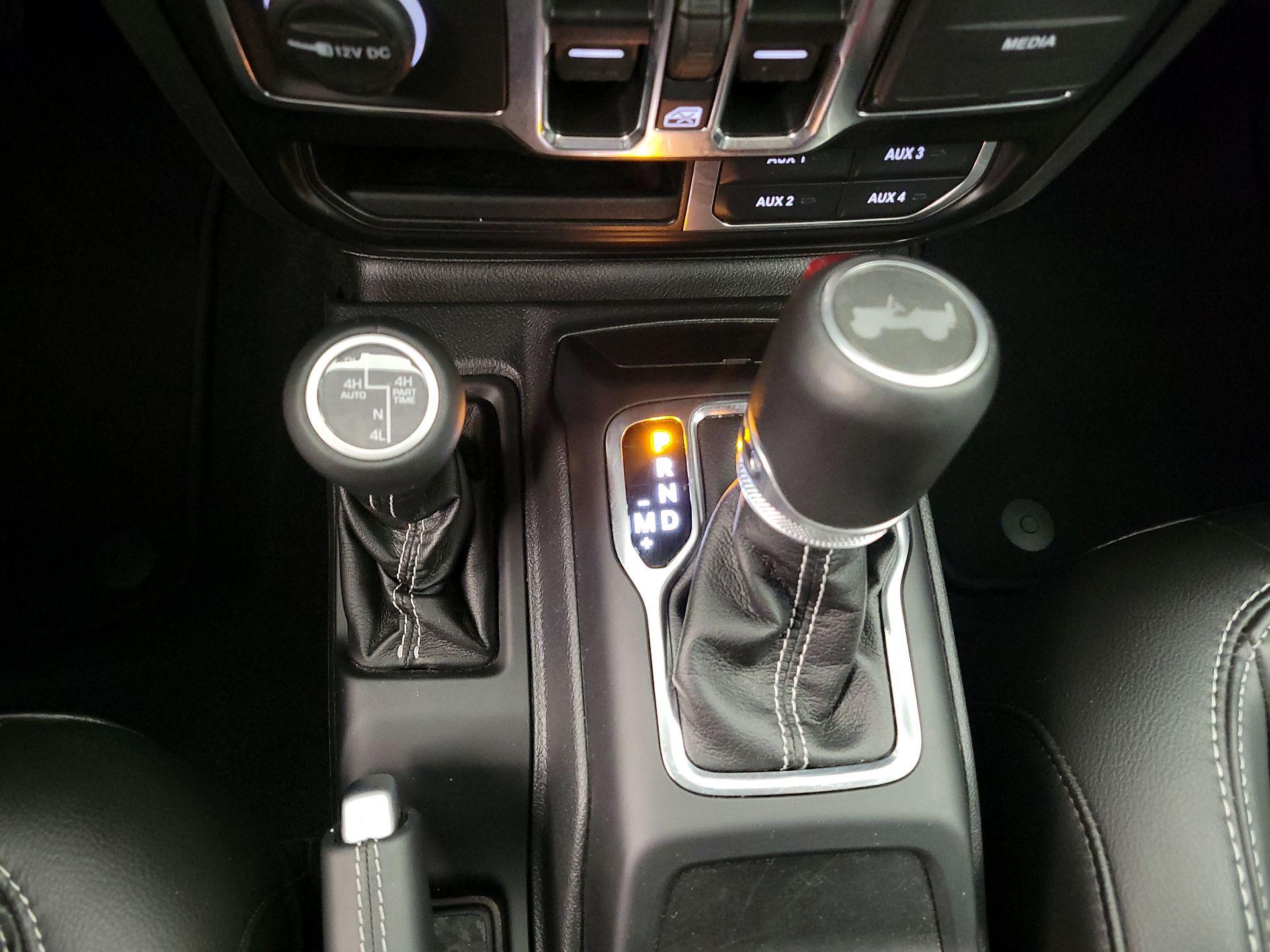 Thumbnail: 2021 Jeep Wrangler - 18
