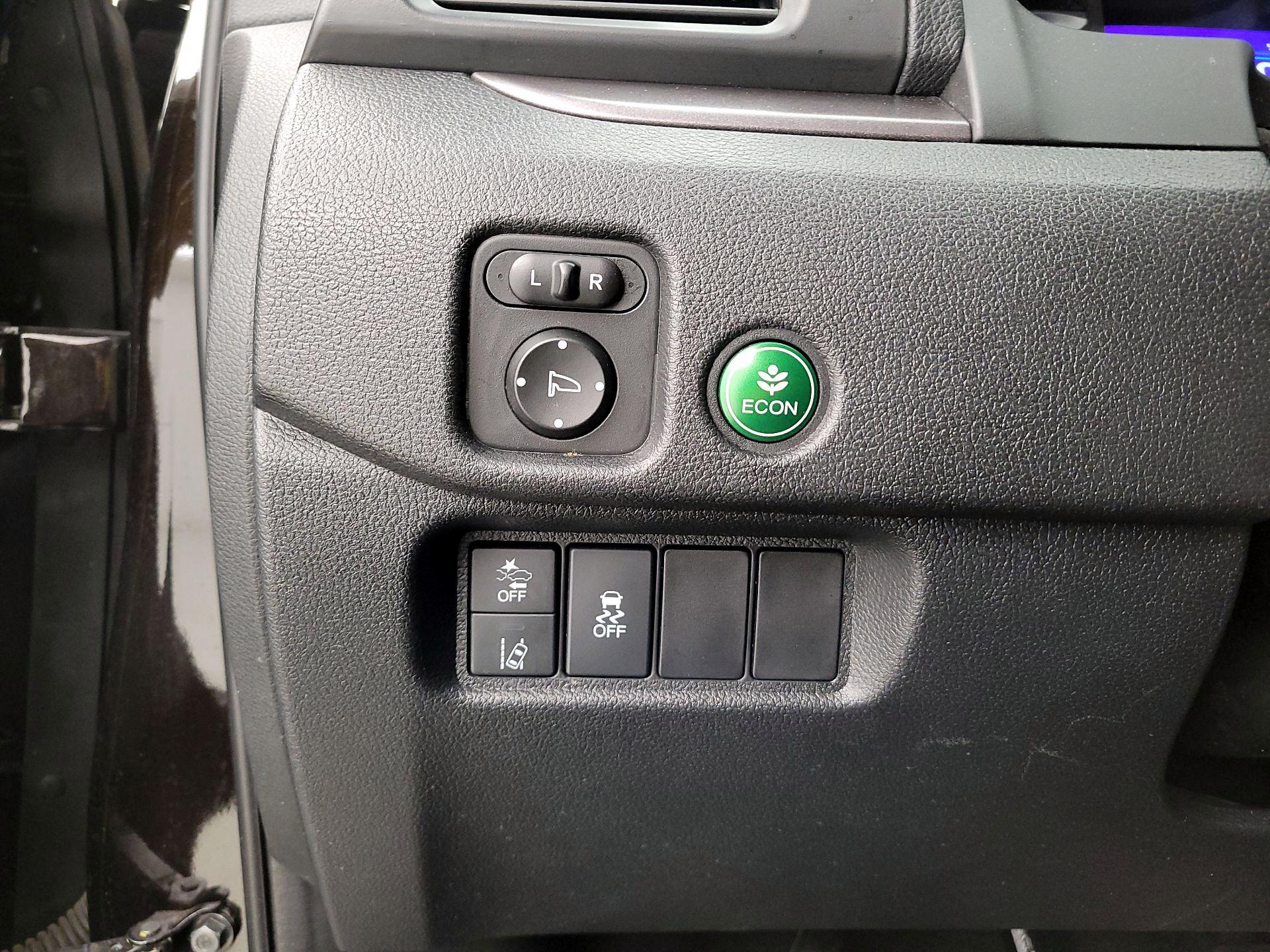 Thumbnail: 2019 Honda Passport - 13