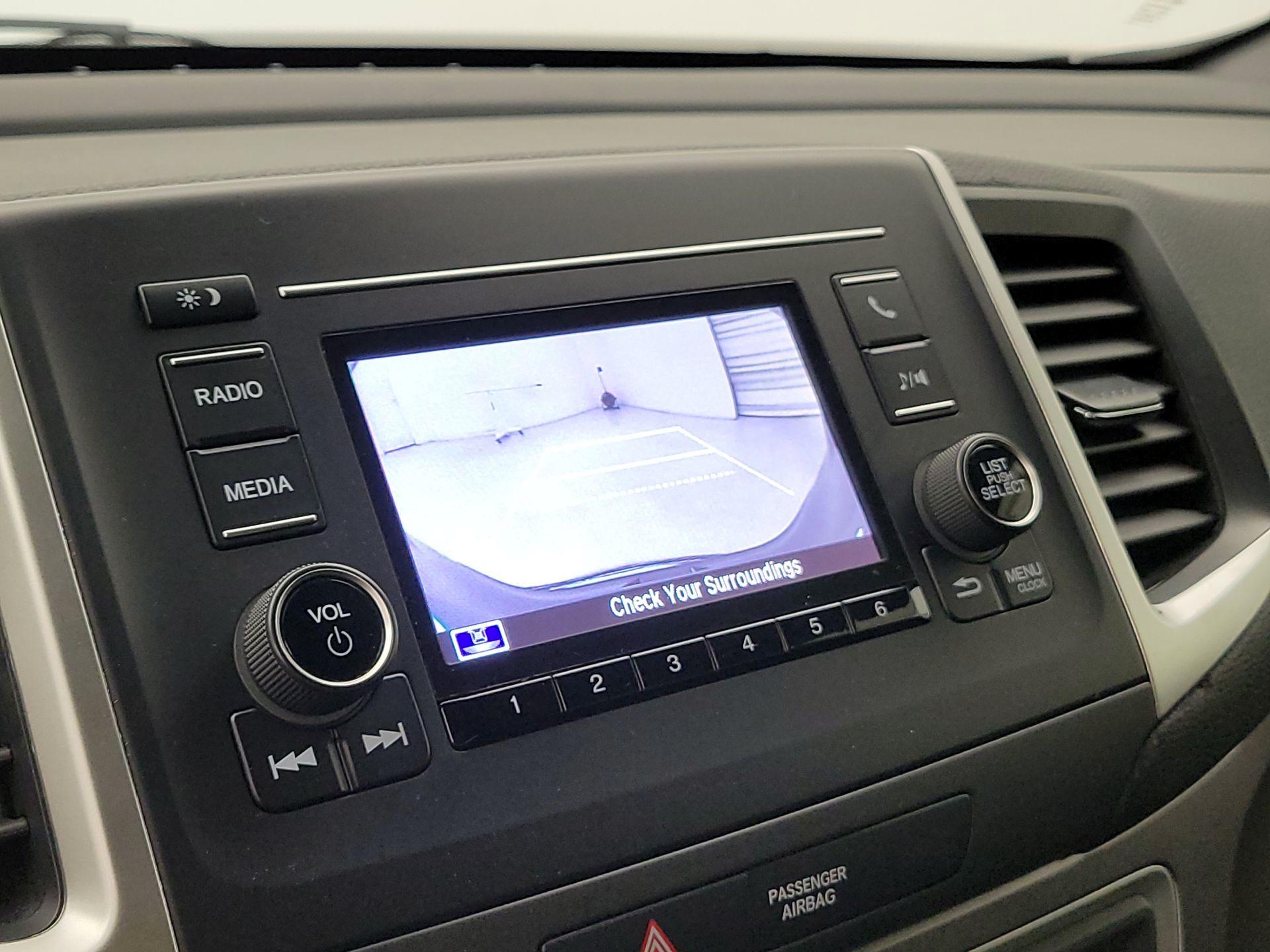 Thumbnail: 2019 Honda Passport - 14