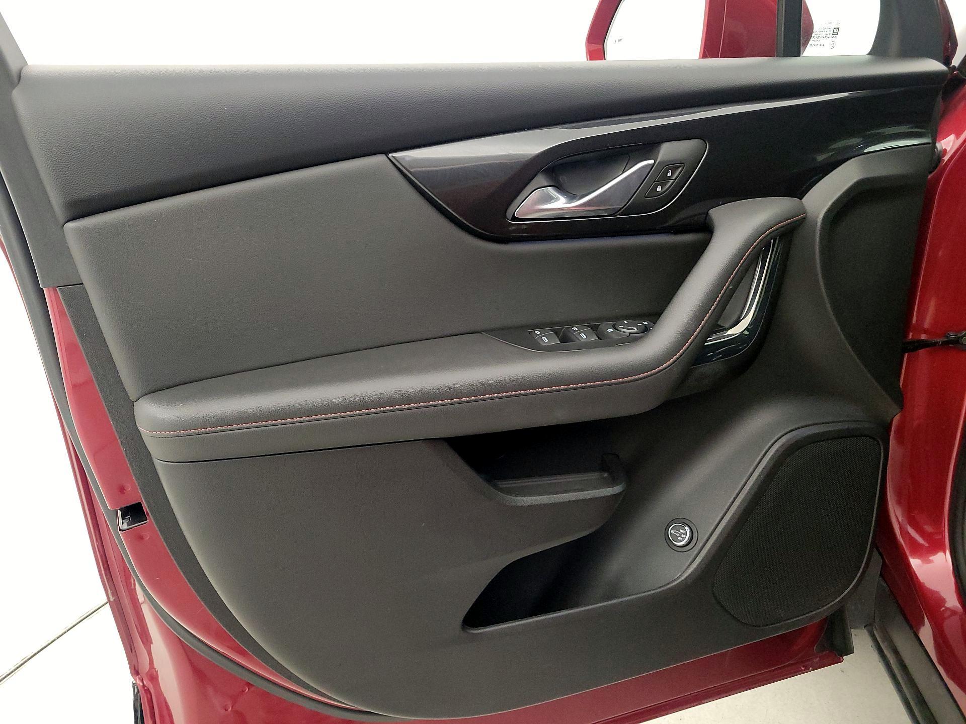Thumbnail: 2020 Chevrolet Blazer - 12