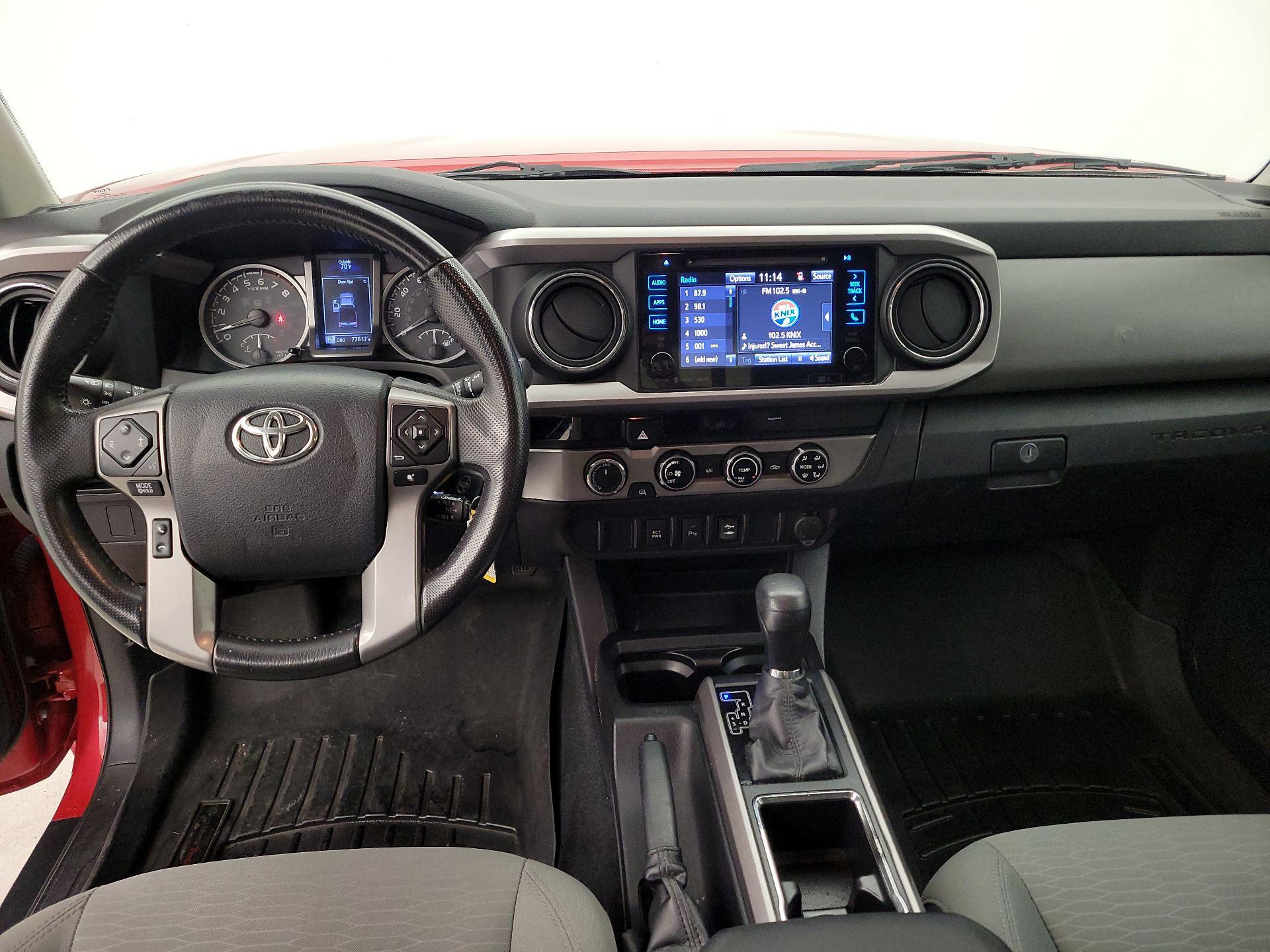 Thumbnail: 2016 Toyota Tacoma - 9