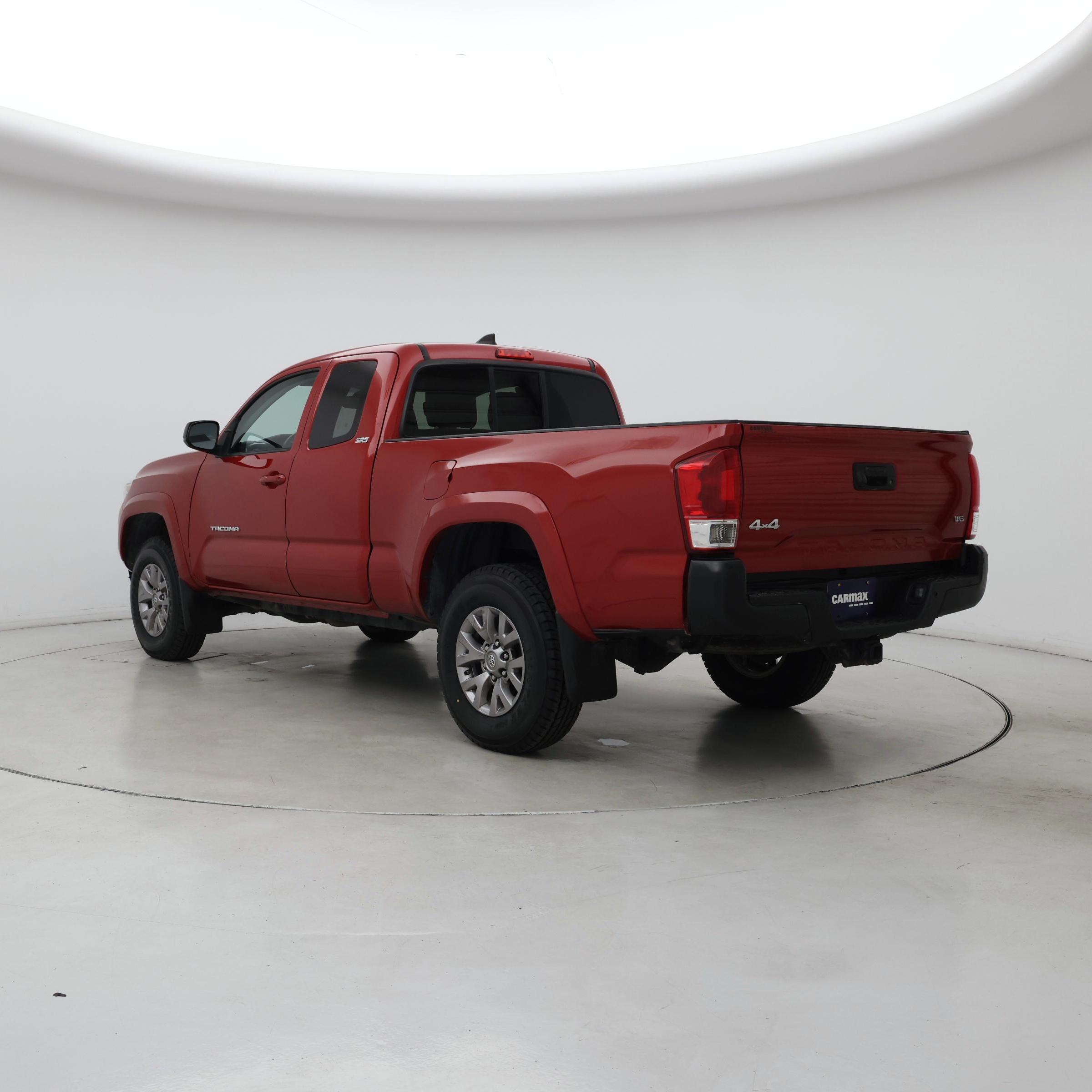 Thumbnail: 2016 Toyota Tacoma - 2