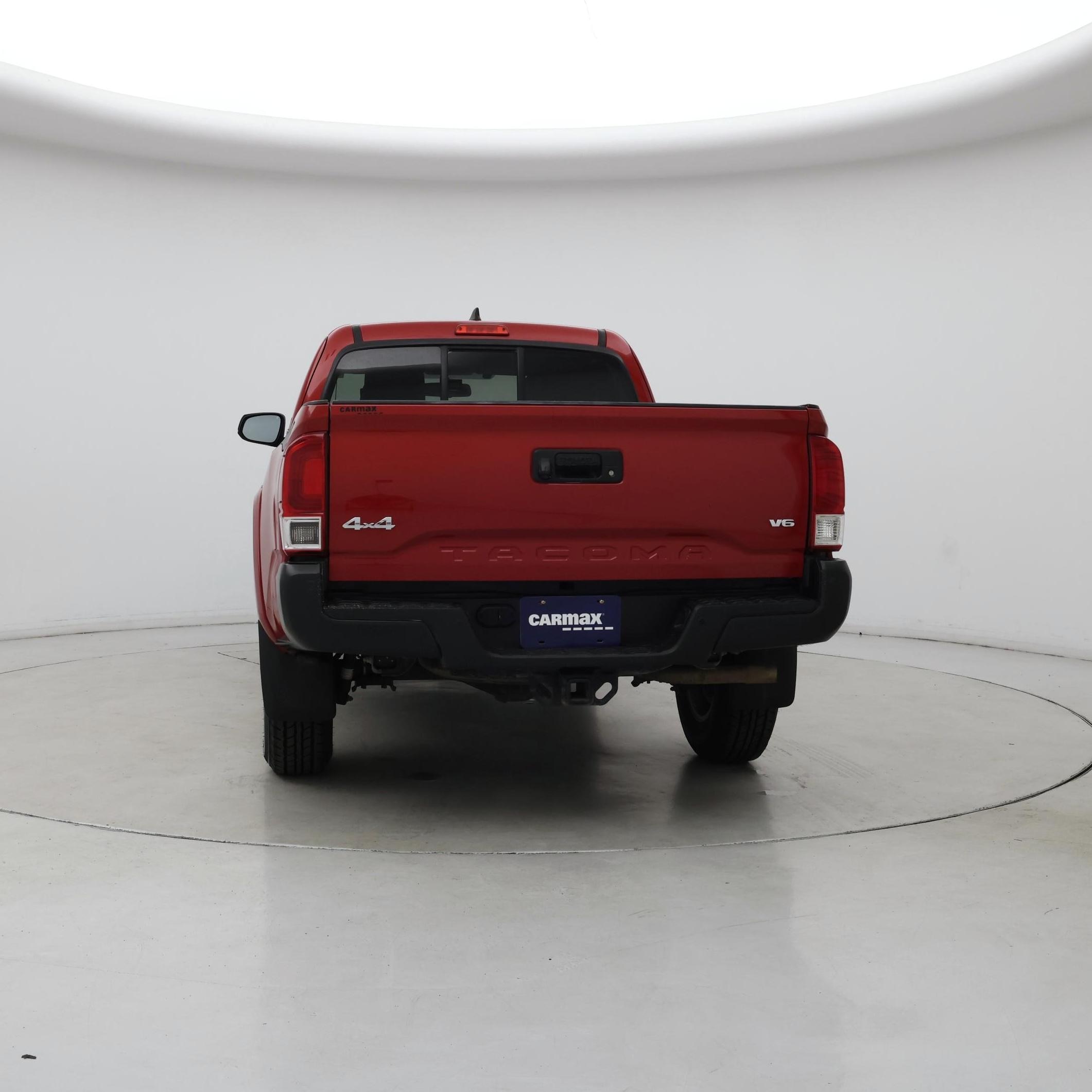 Thumbnail: 2016 Toyota Tacoma - 6