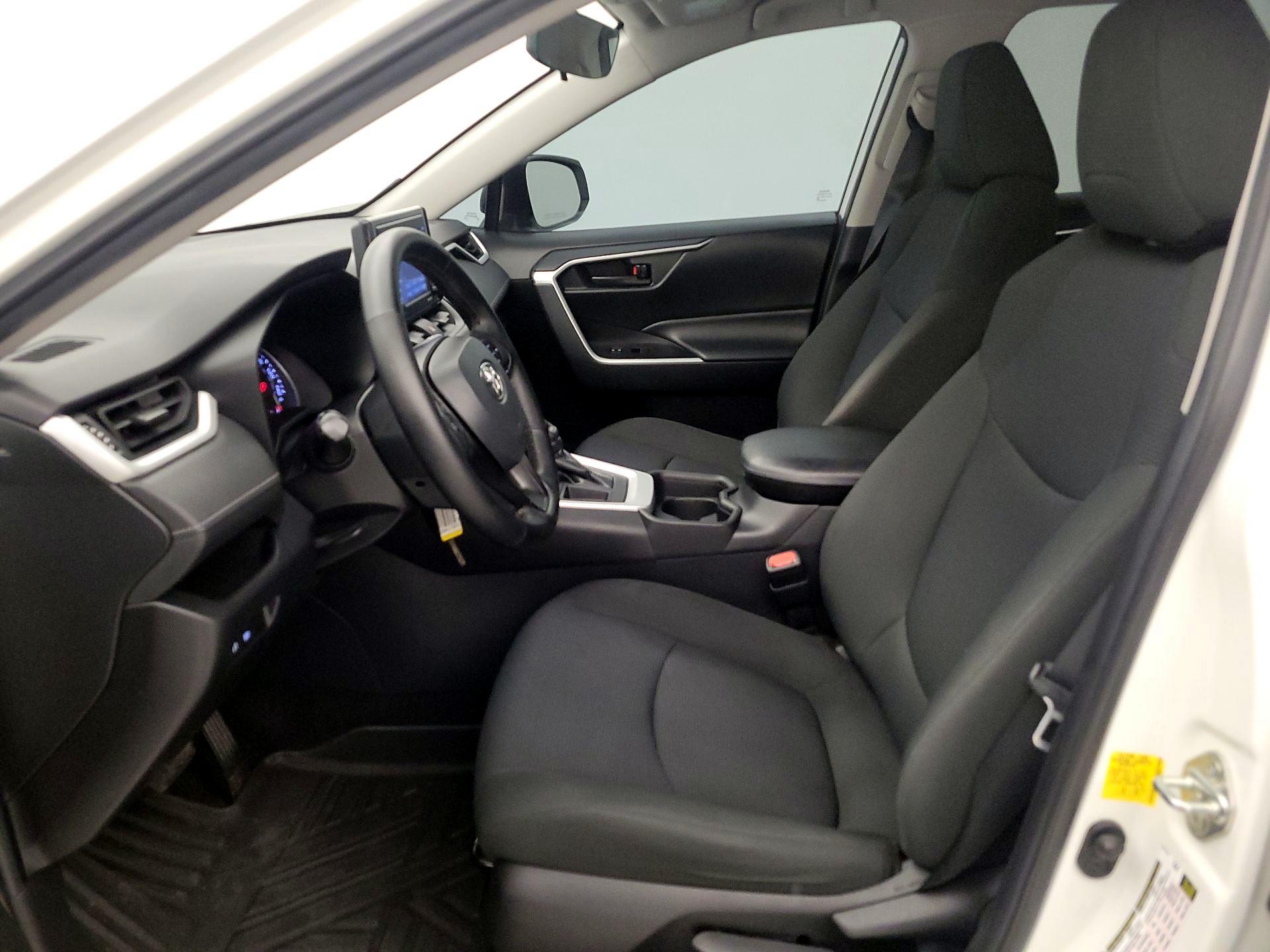 Thumbnail: 2021 Toyota RAV4 - 11