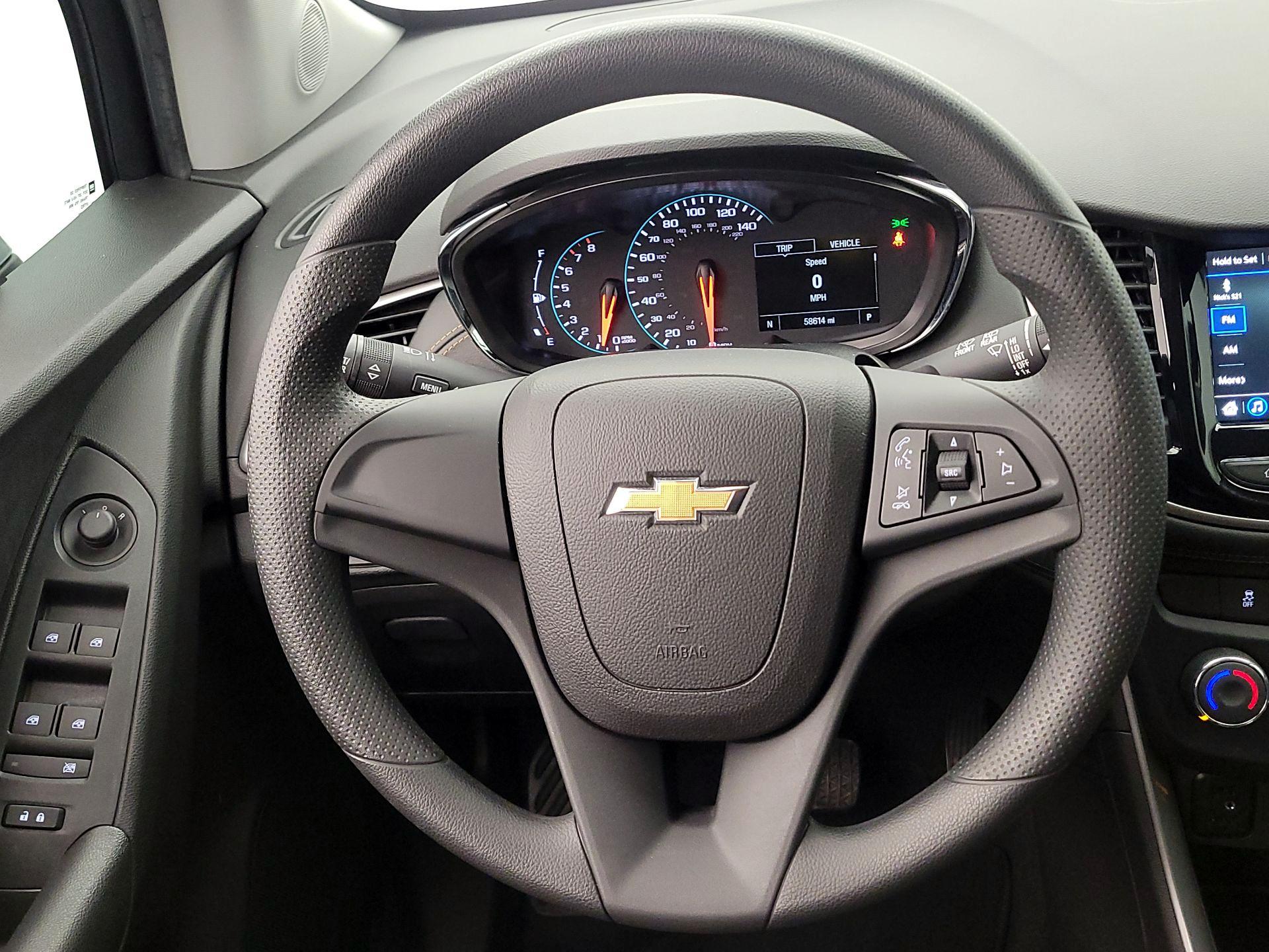 Thumbnail: 2018 Chevrolet Trax - 10