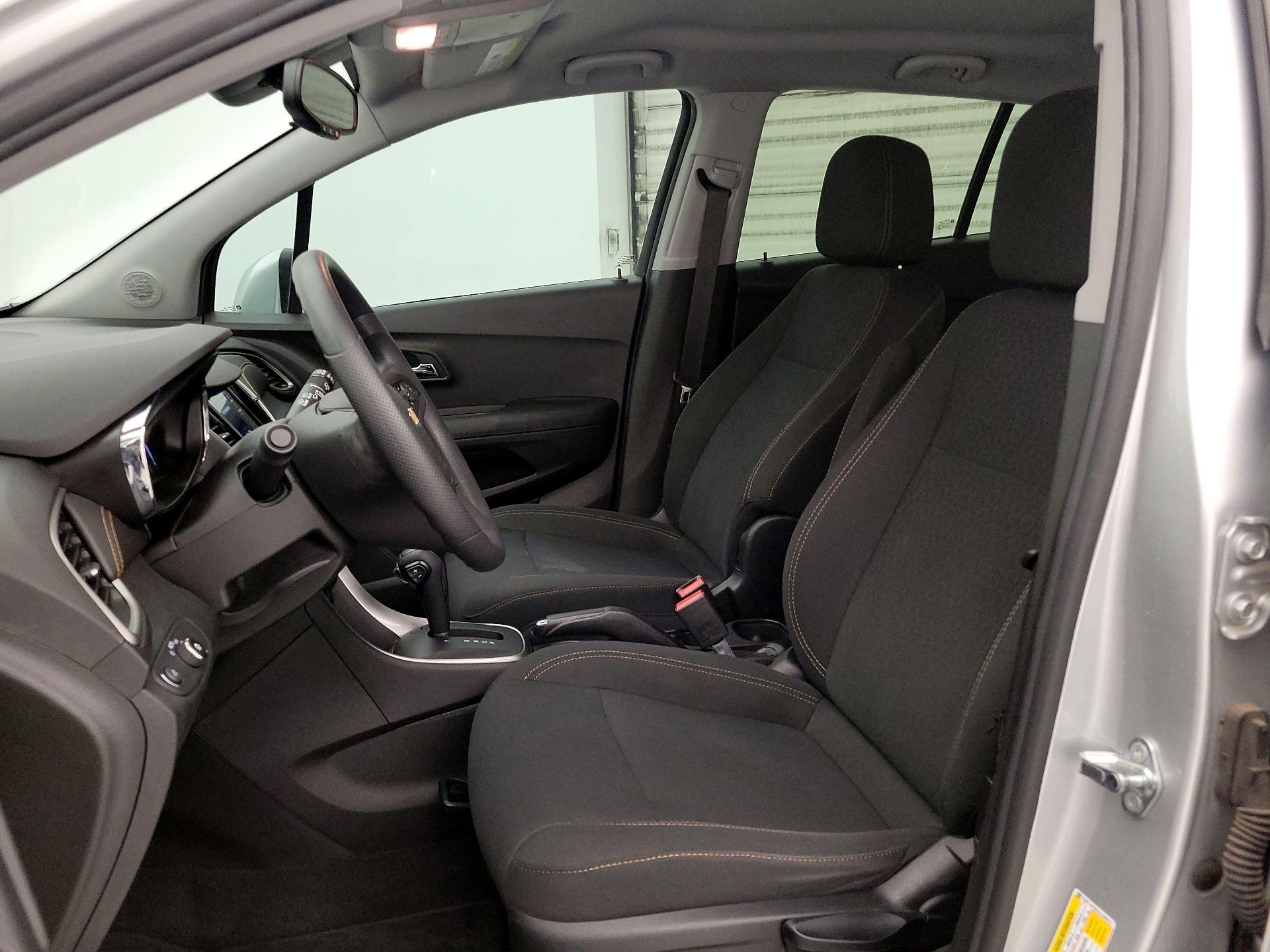 Thumbnail: 2018 Chevrolet Trax - 11