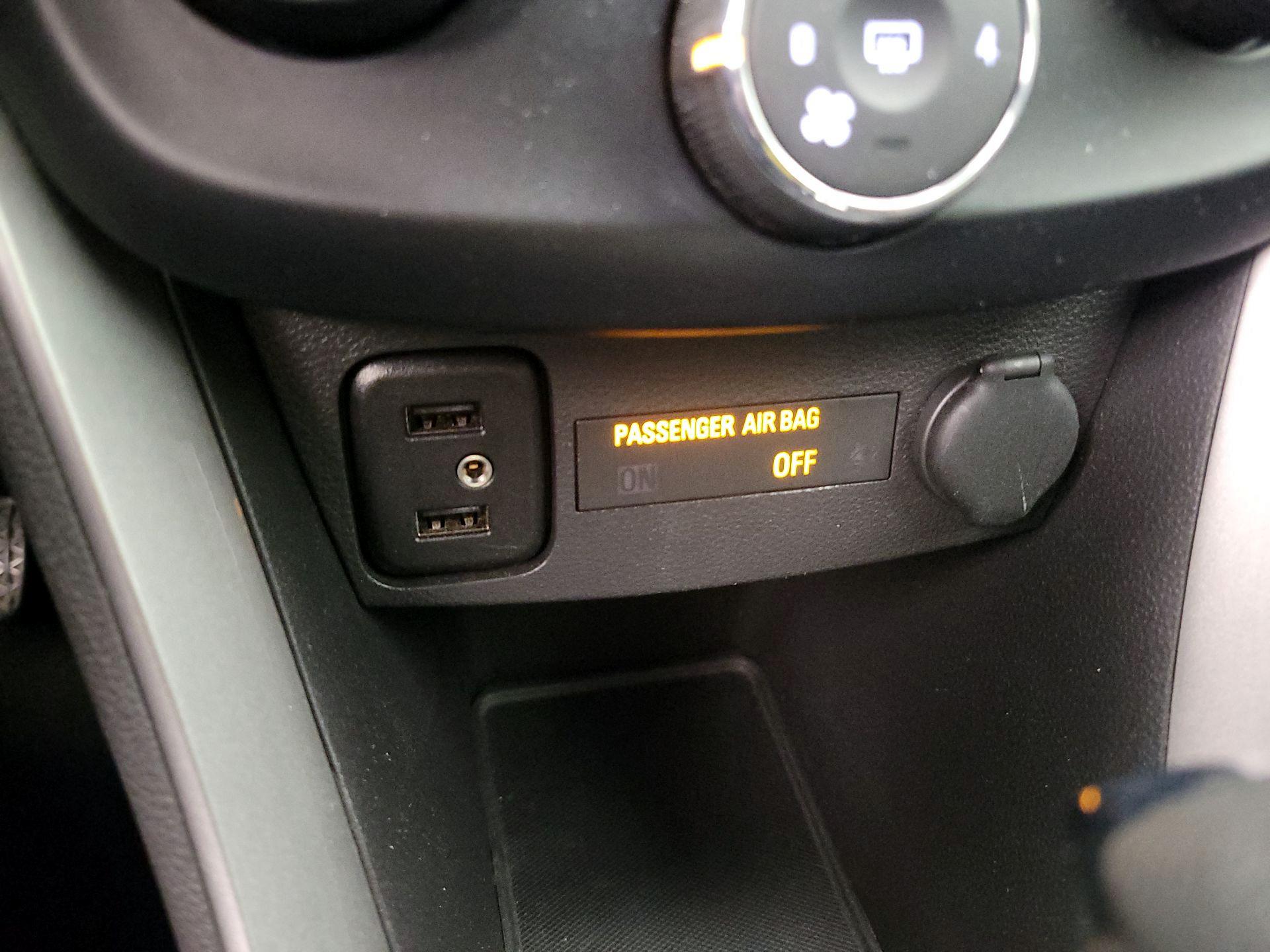 Thumbnail: 2018 Chevrolet Trax - 18