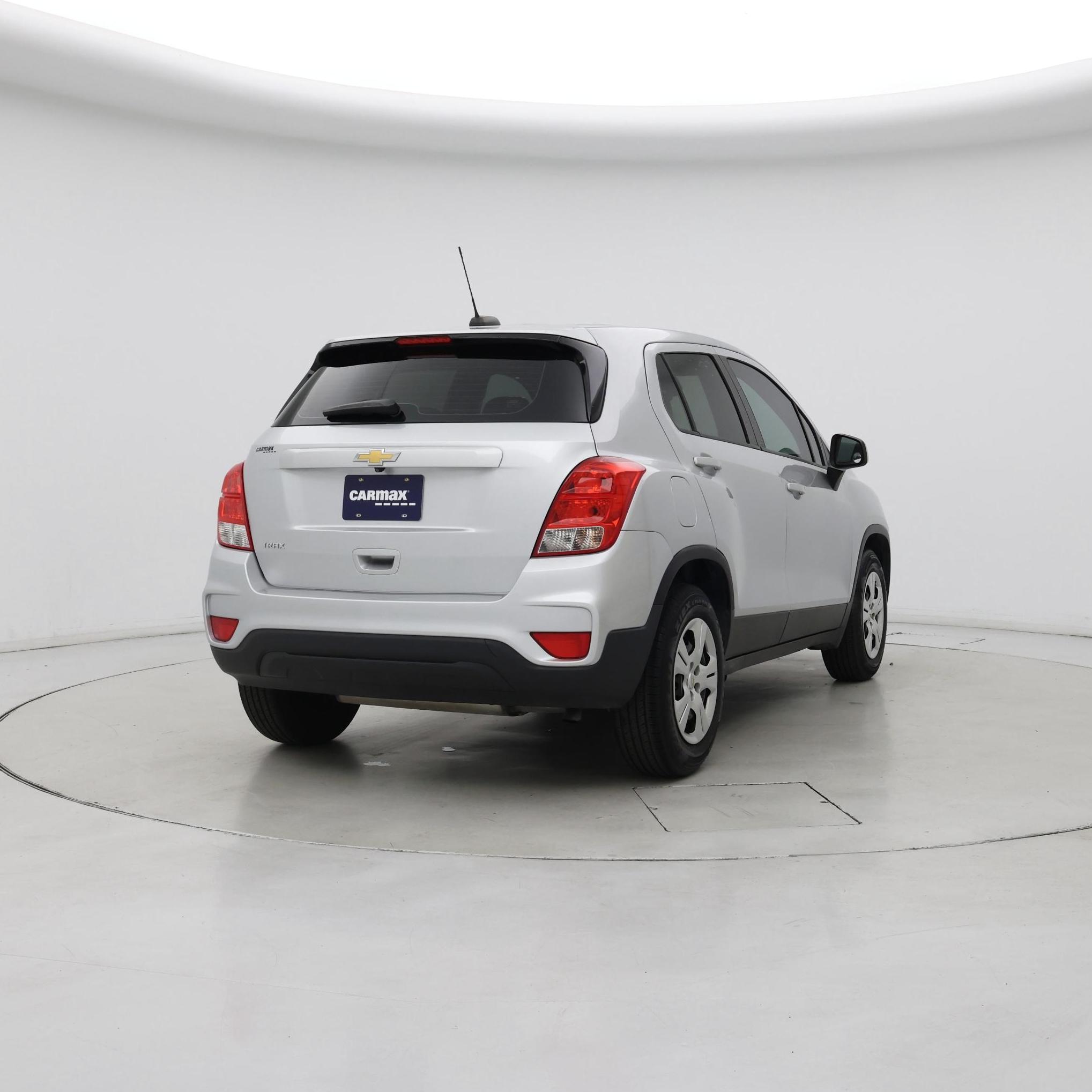 Thumbnail: 2018 Chevrolet Trax - 8