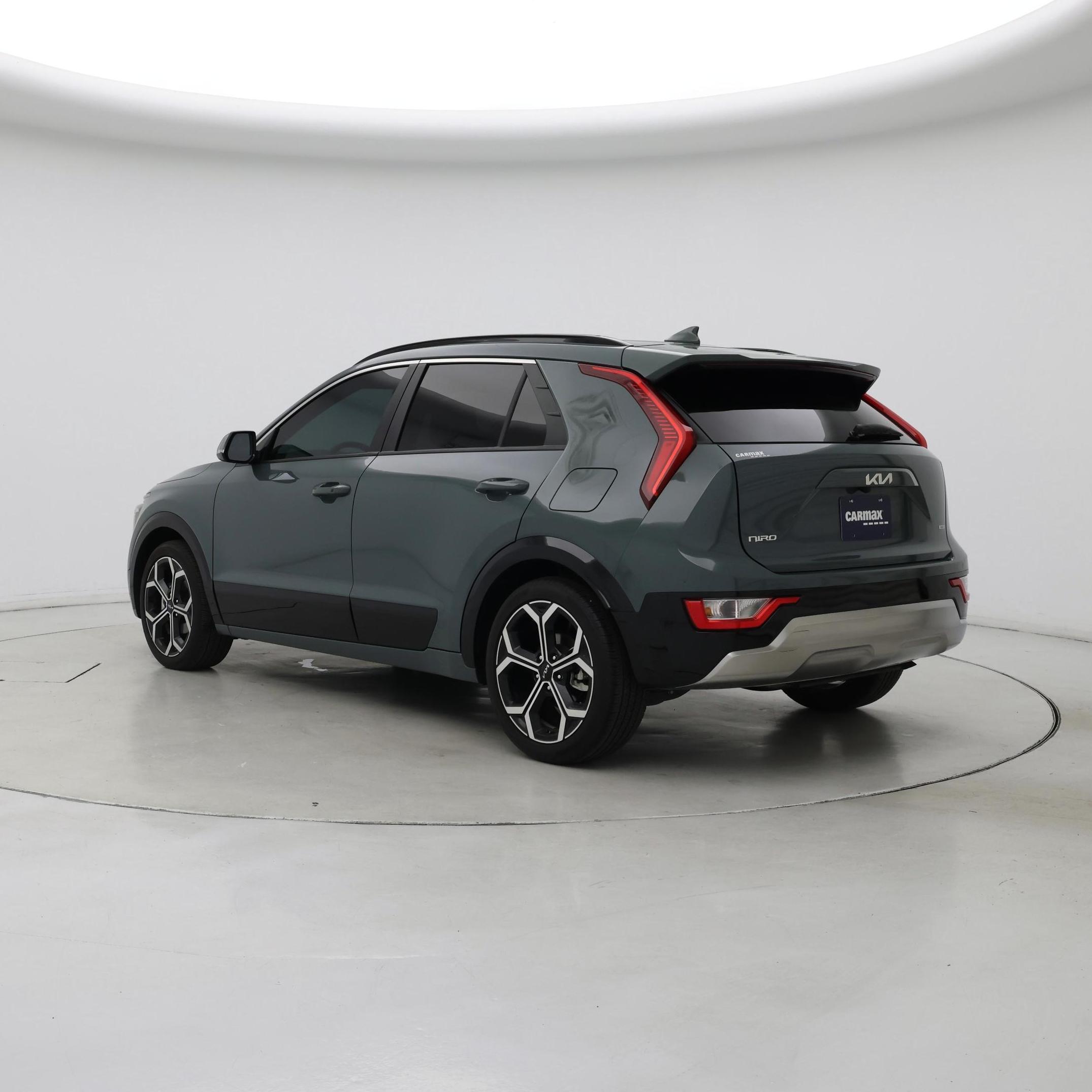 Thumbnail: 2023 Kia Niro - 2
