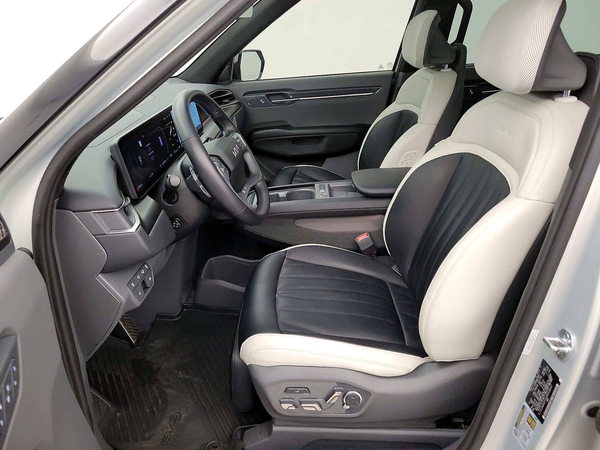 Thumbnail: 2024 Kia EV9 - 11