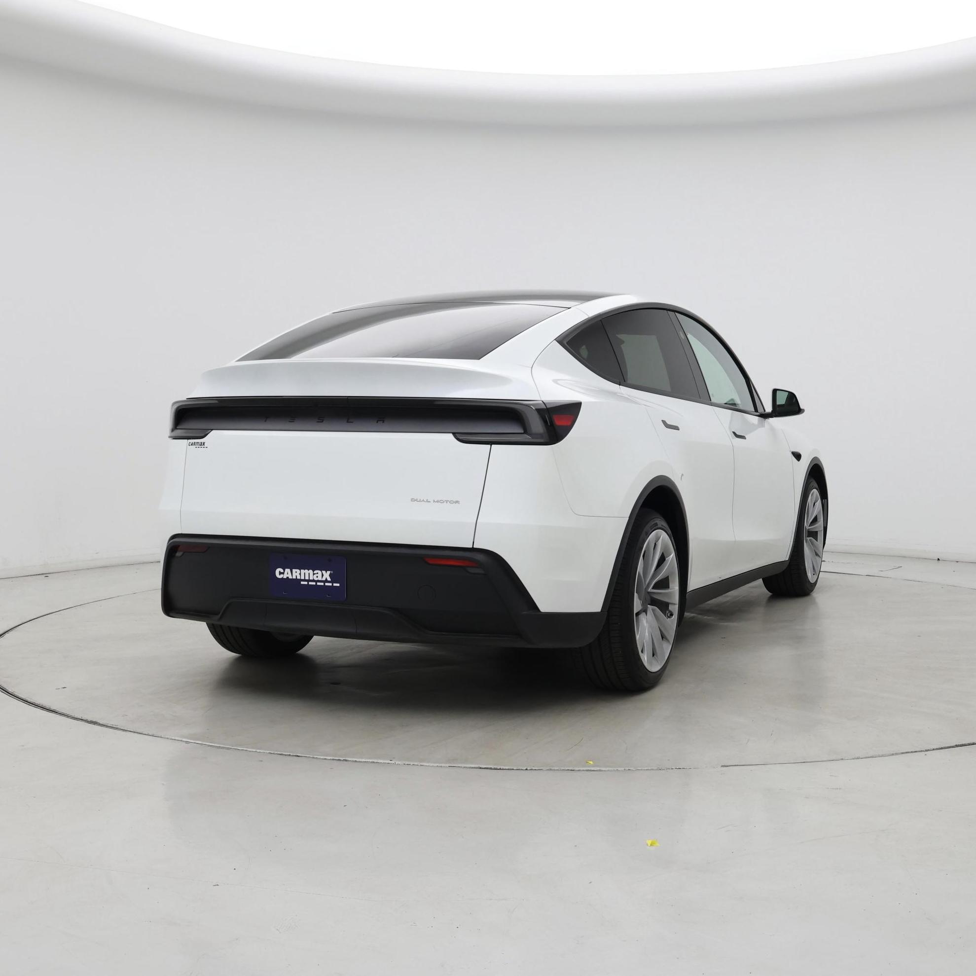 Thumbnail: 2026 Tesla Model Y - 8