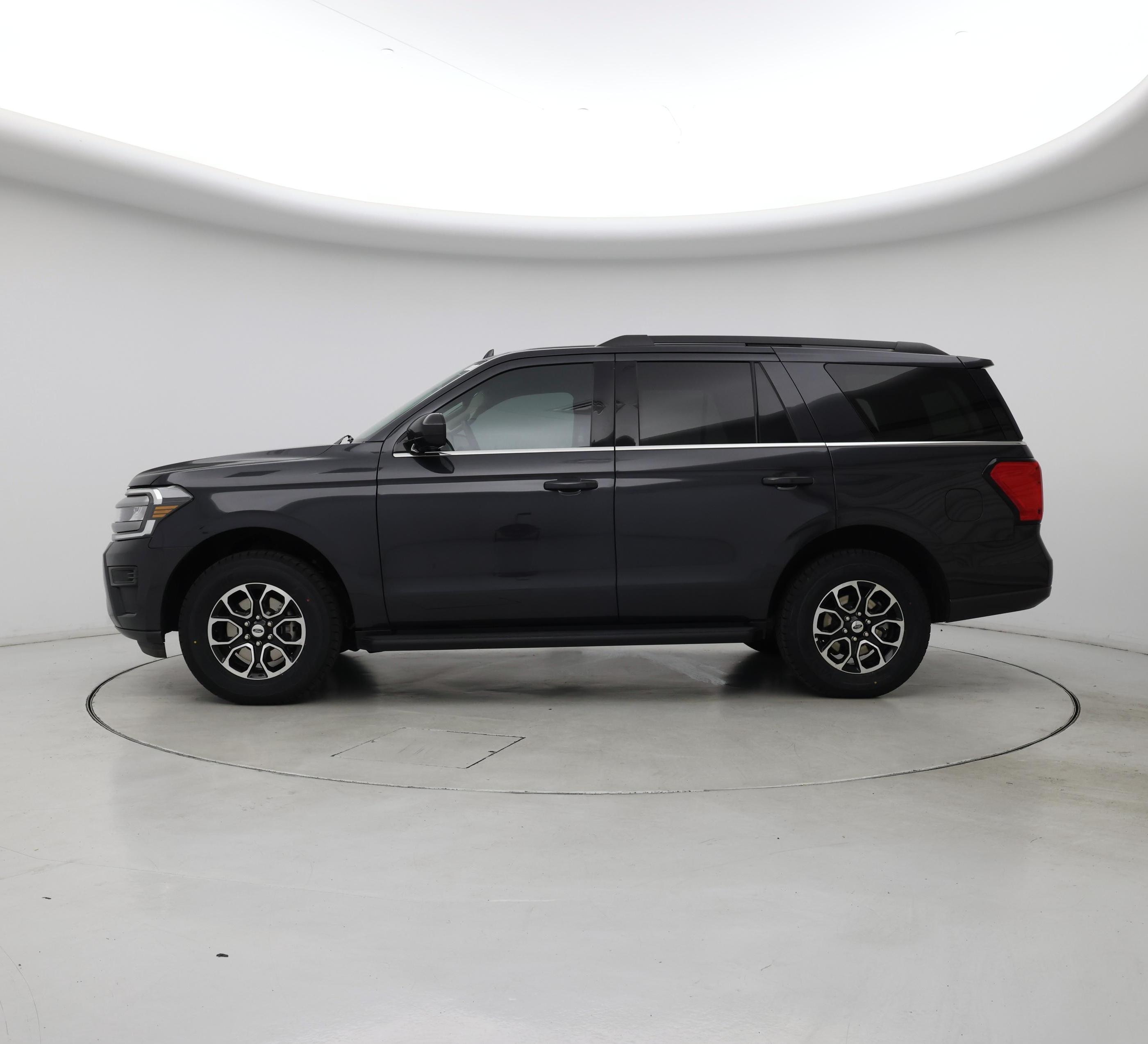 Thumbnail: 2022 Ford Expedition - 3